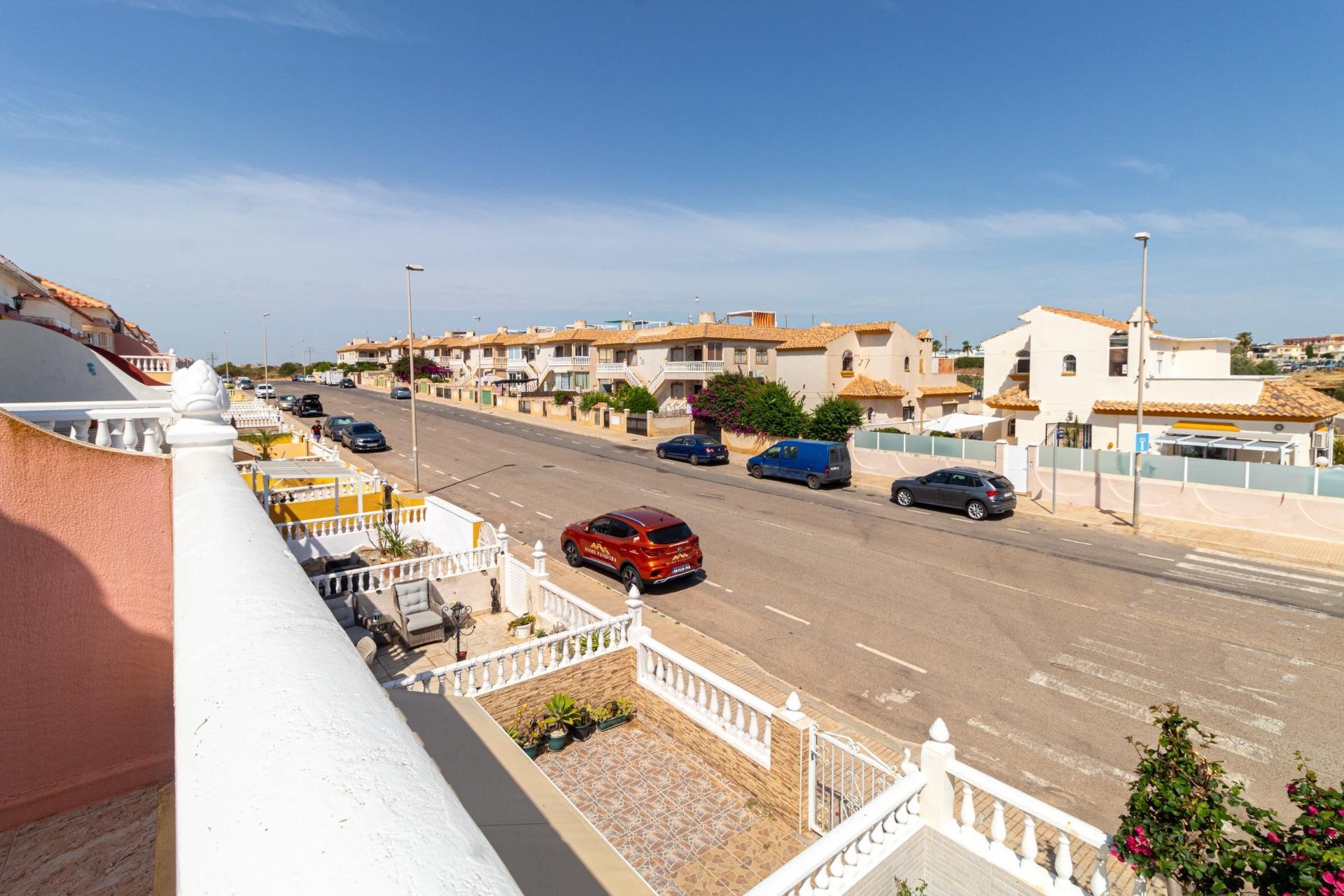 Wiederverkauf - Reihenhaus -
Orihuela Costa - La Regia