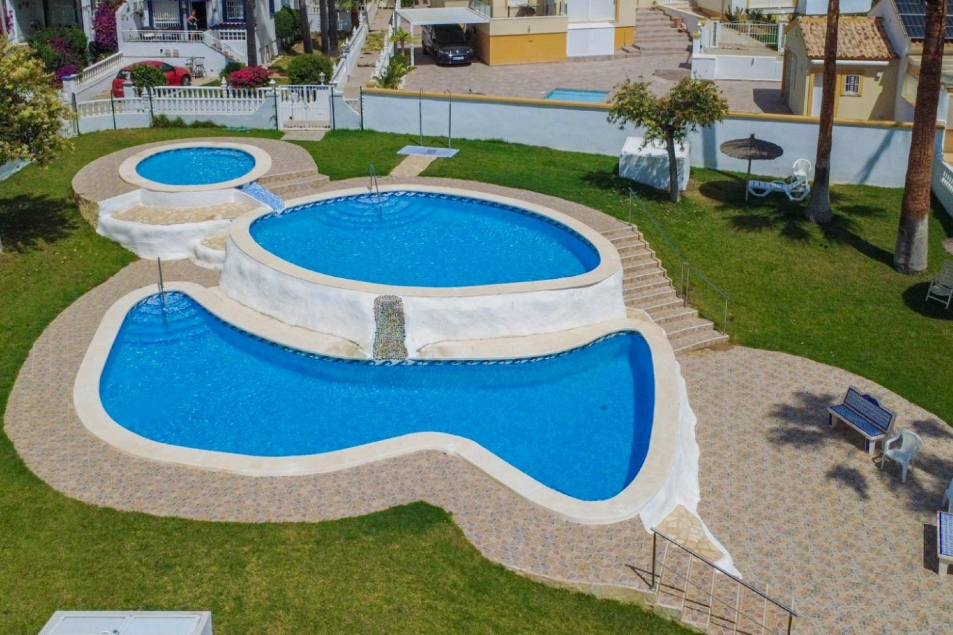Wiederverkauf - Reihenhaus -
Orihuela Costa - La Rioja
