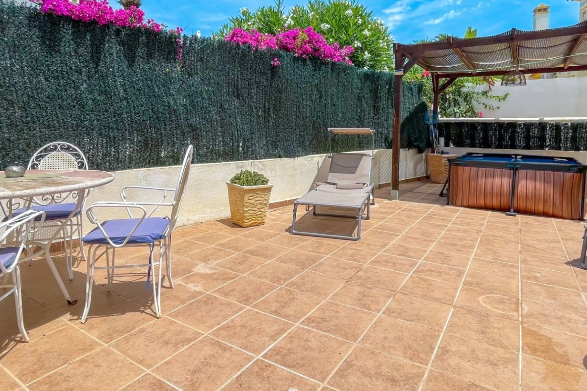 Wiederverkauf - Reihenhaus -
Orihuela Costa - La Rioja