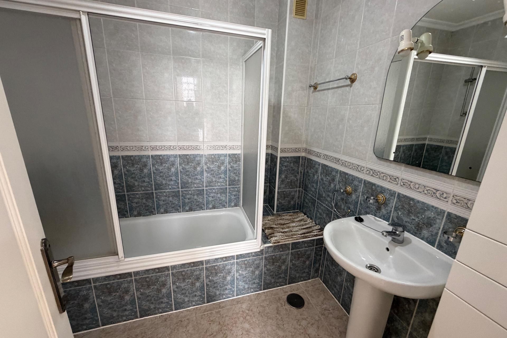 Wiederverkauf - Reihenhaus -
Orihuela Costa - La Zenia