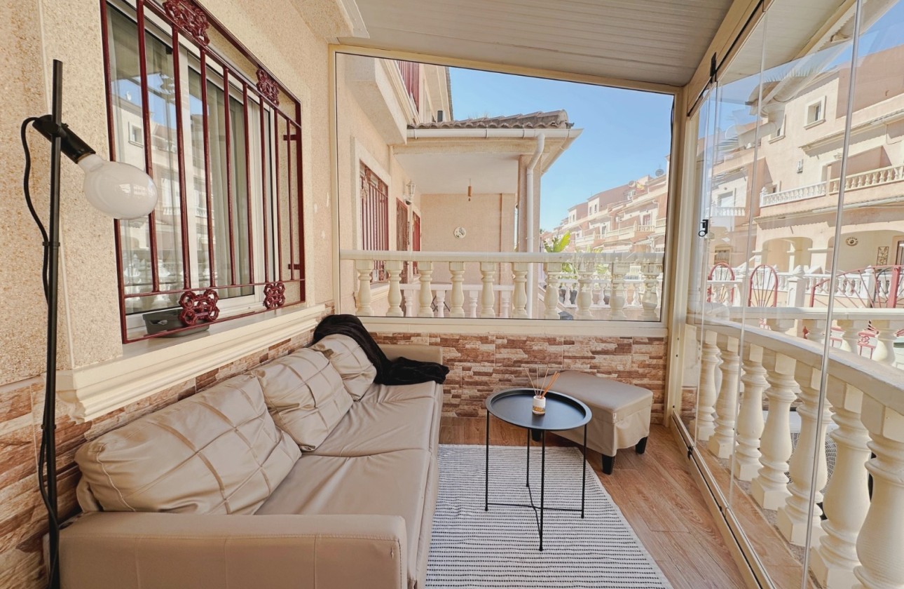 Wiederverkauf - Reihenhaus -
Orihuela Costa - La Zenia