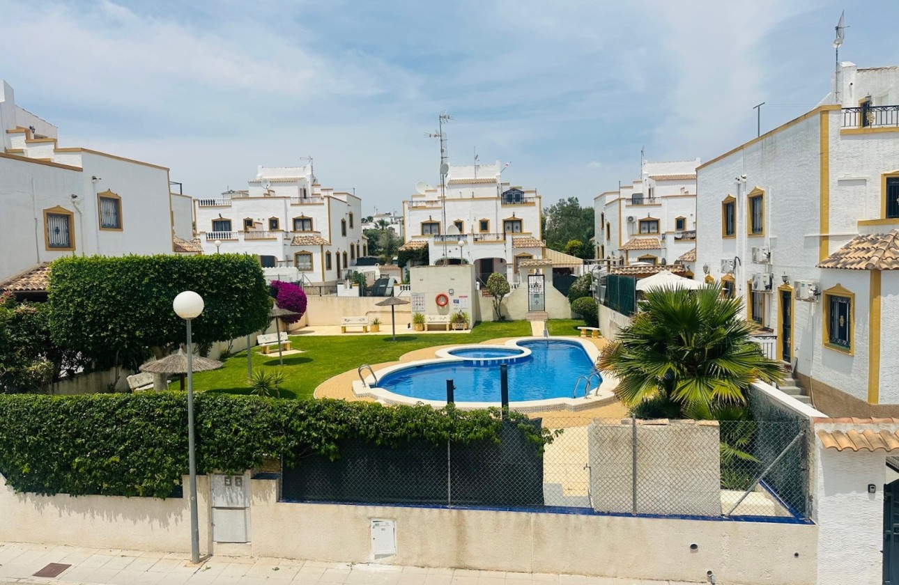 Wiederverkauf - Reihenhaus -
Orihuela - Entre Naranjos - Vistabella Golf