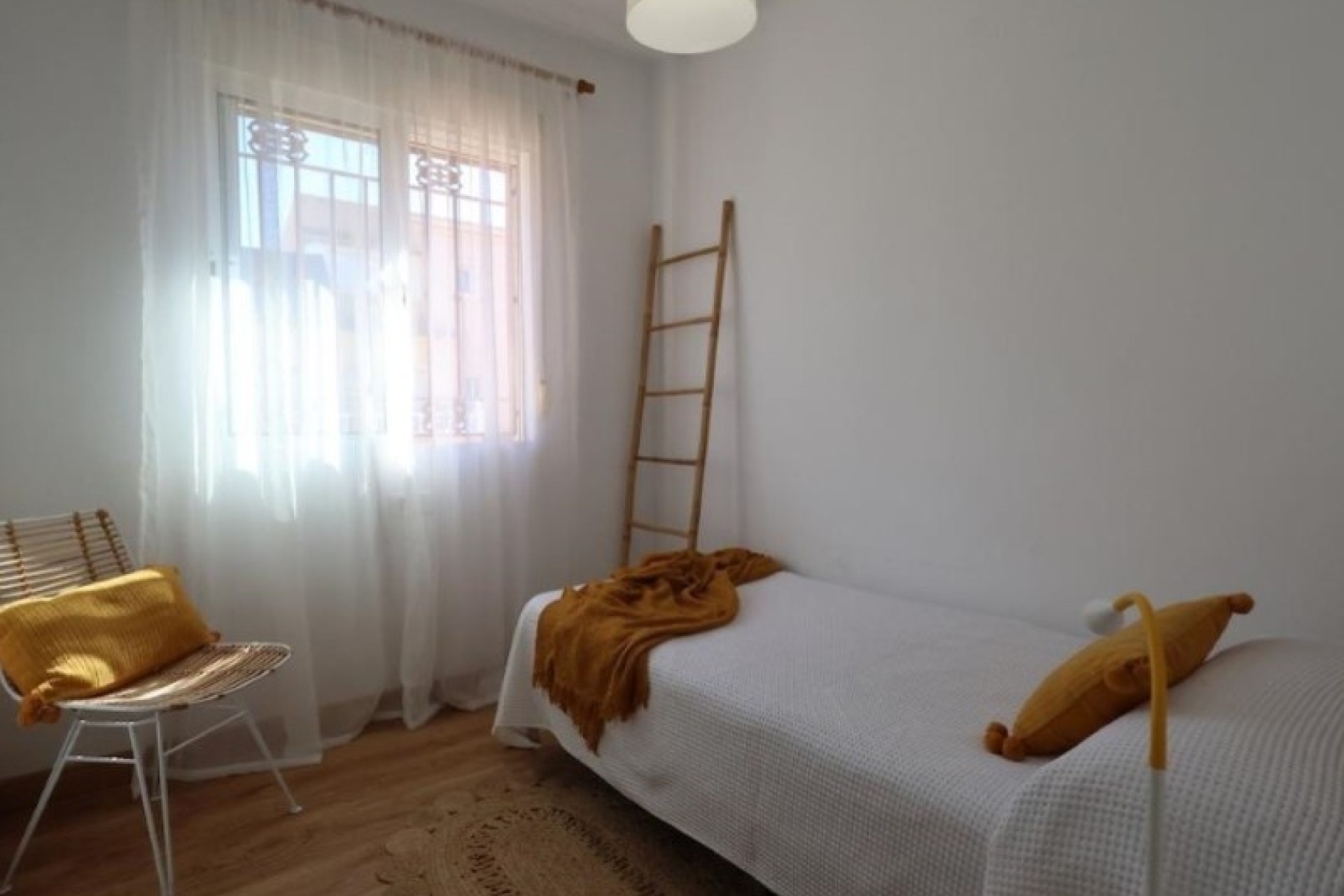 Wiederverkauf - Reihenhaus -
Orihuela