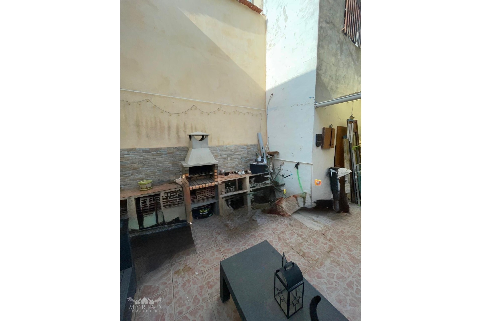 Wiederverkauf - Reihenhaus -
Pinoso - Pinoso Alicante