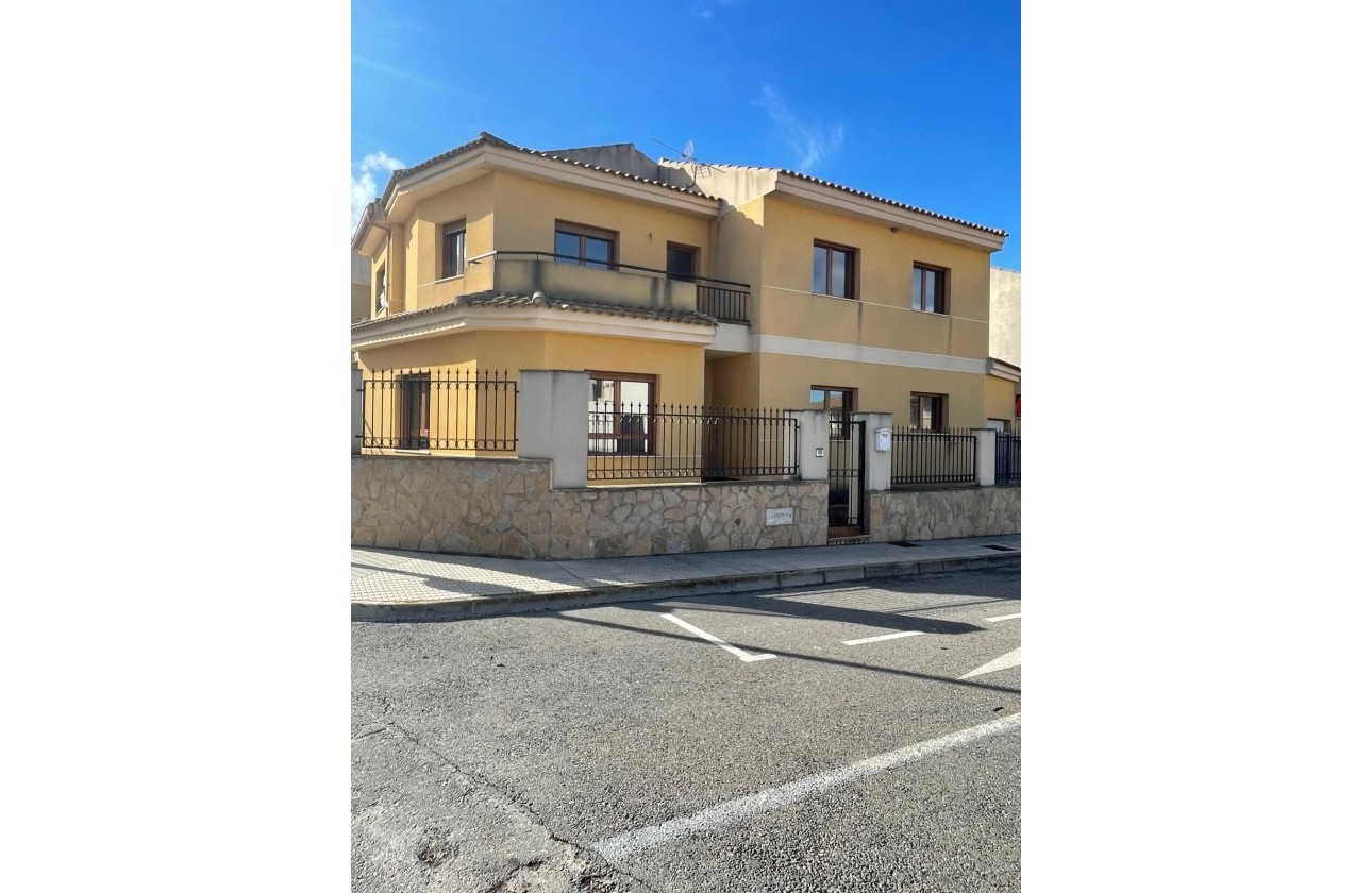 Wiederverkauf - Reihenhaus -
Pinoso - Pinoso Alicante