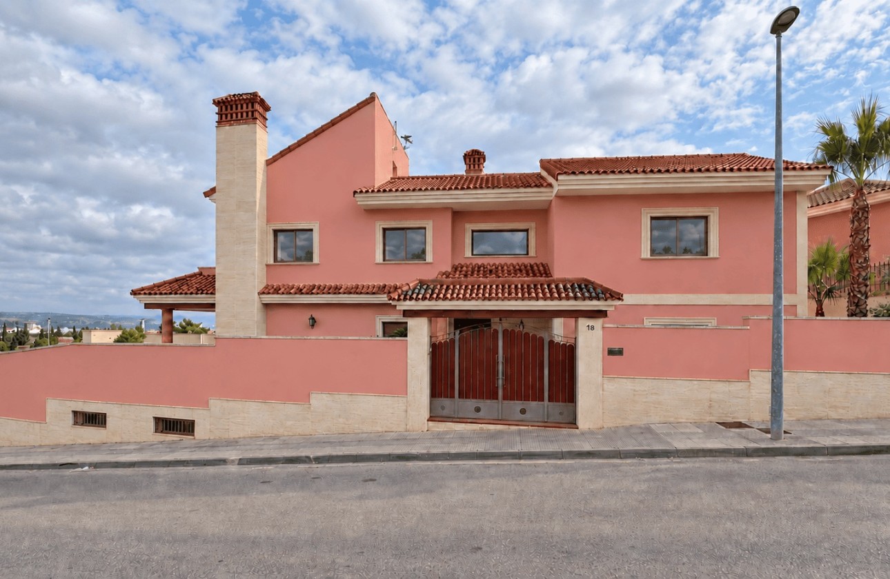 Wiederverkauf - Reihenhaus -
San Miguel de Salinas