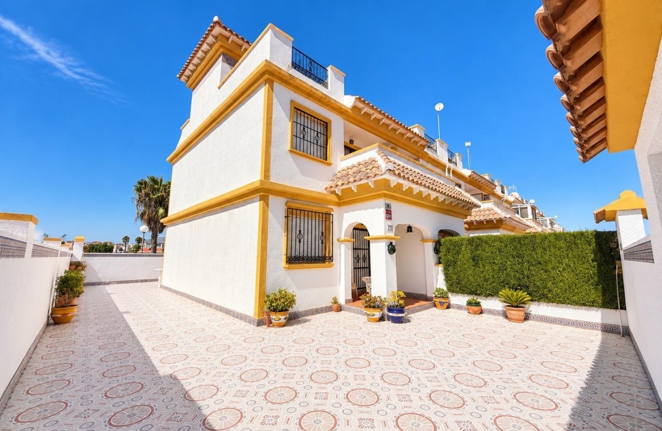 Wiederverkauf - Reihenhaus -
Torrevieja - El Limonar
