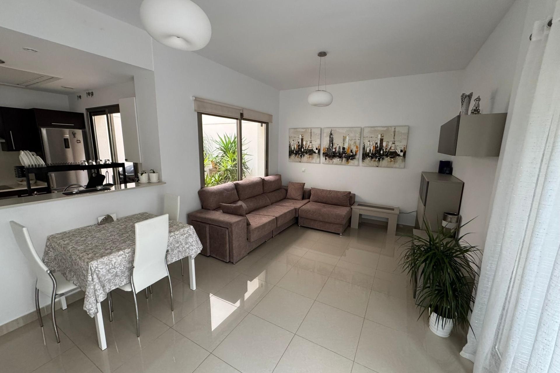 Wiederverkauf - Reihenhaus -
Torrevieja - Punta Prima