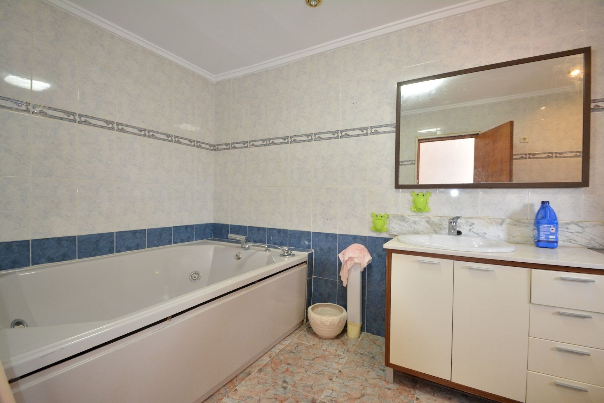 Wiederverkauf - Reihenhaus -
Torrevieja