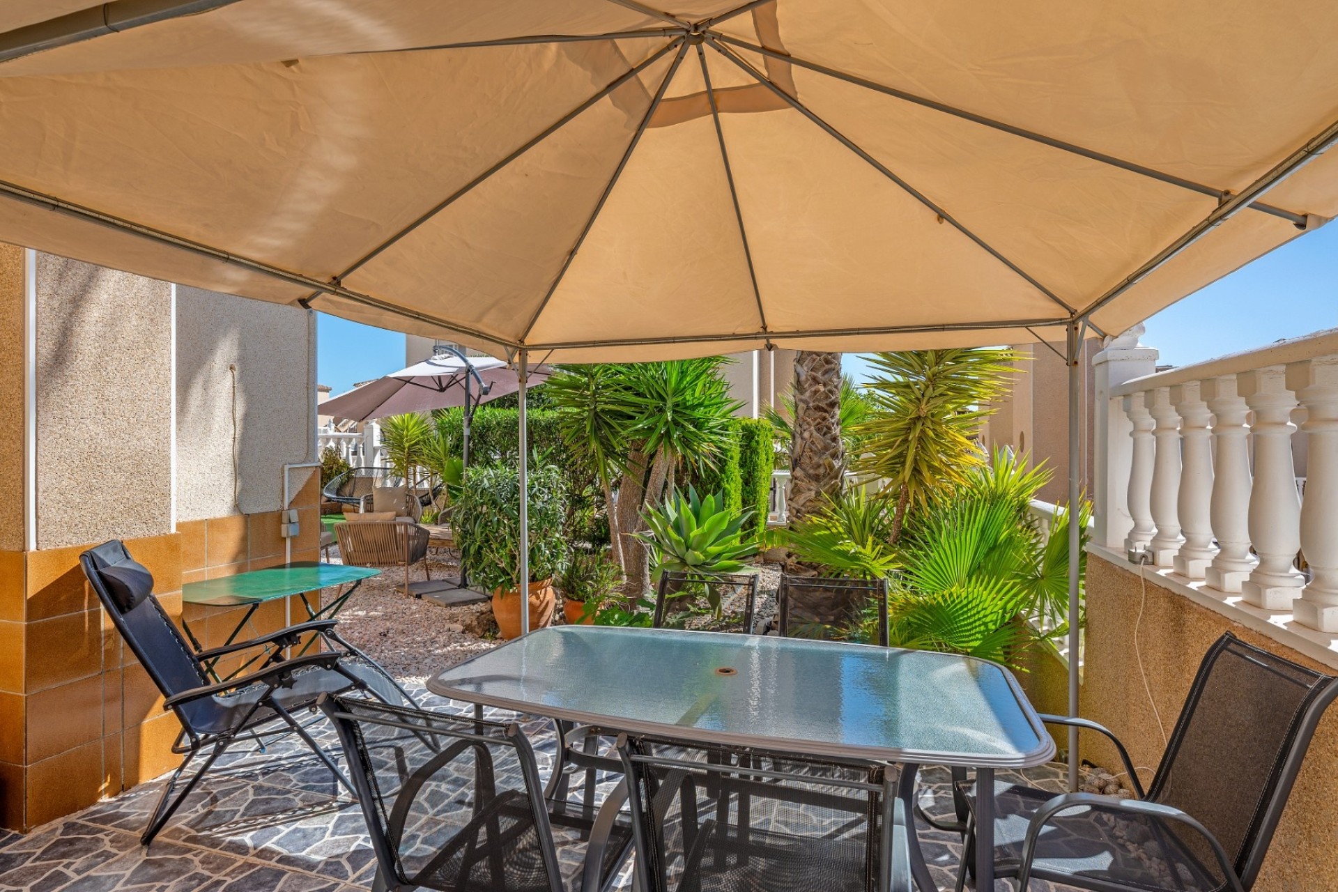 Wiederverkauf - Reihenhaus -
Villamartín - Costa Blanca