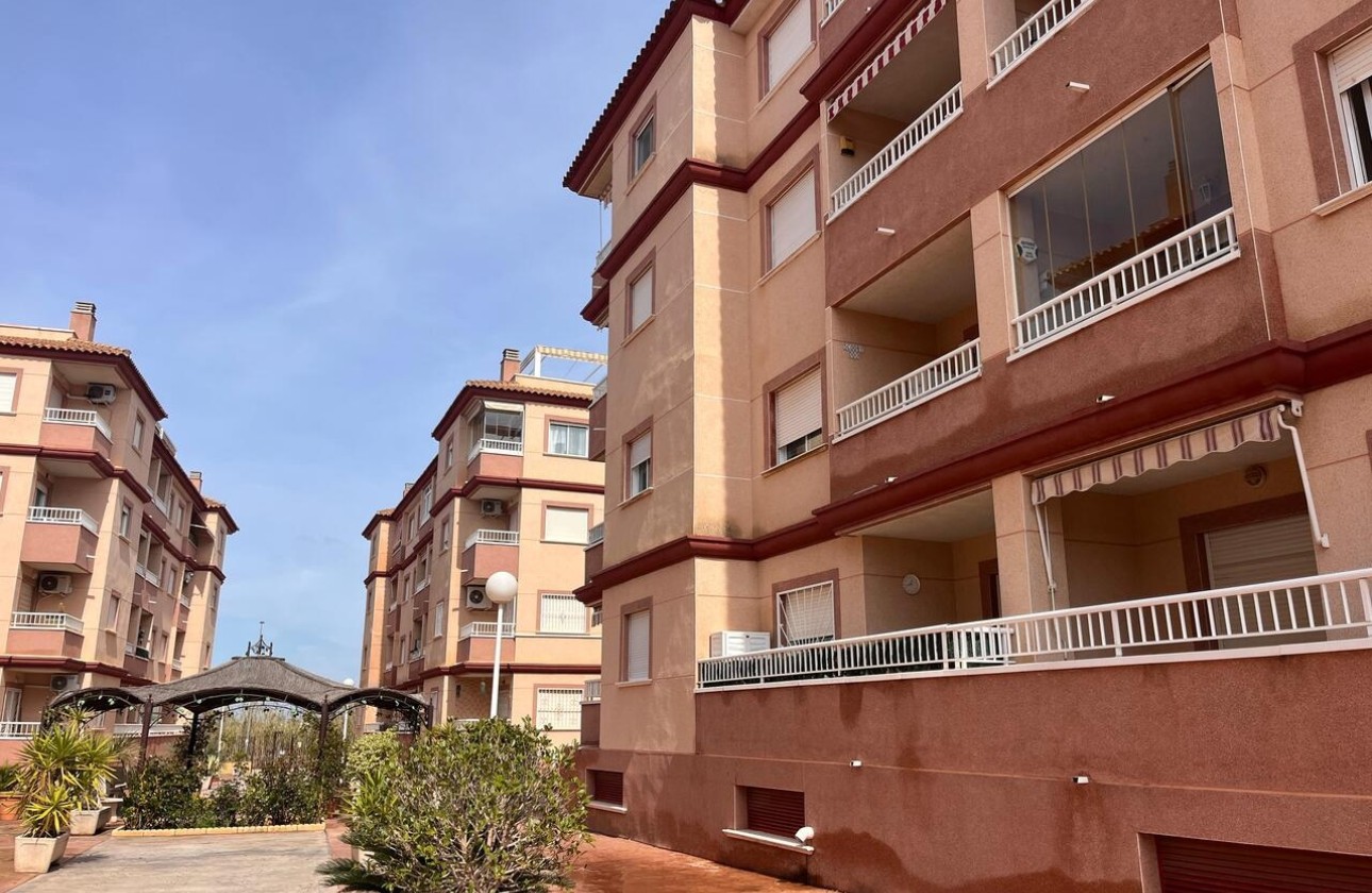 Wiederverkauf - Wohnung / Apartment -
Algorfa