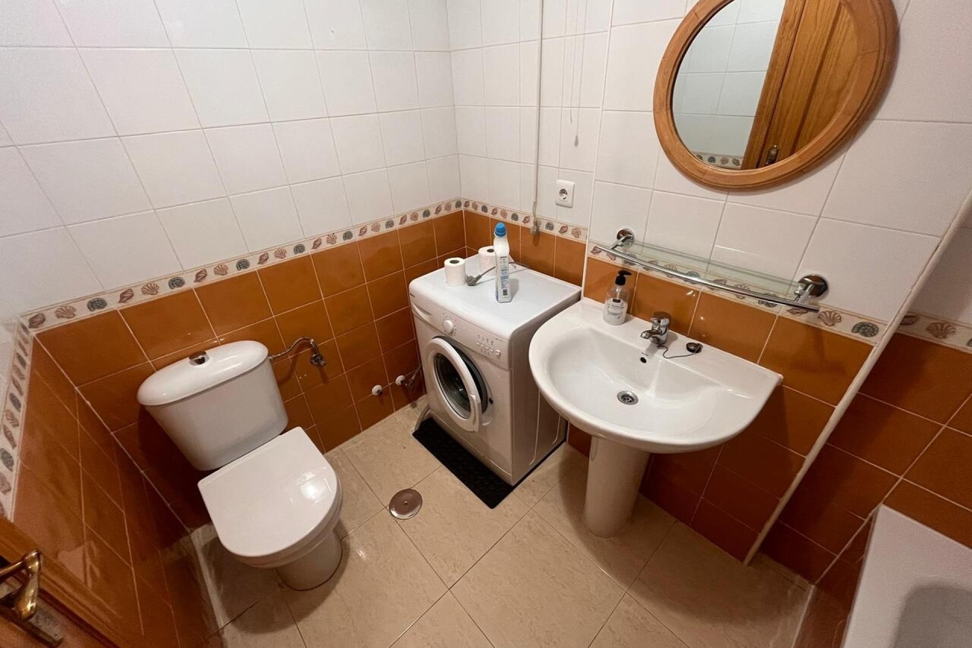 Wiederverkauf - Wohnung / Apartment -
Algorfa