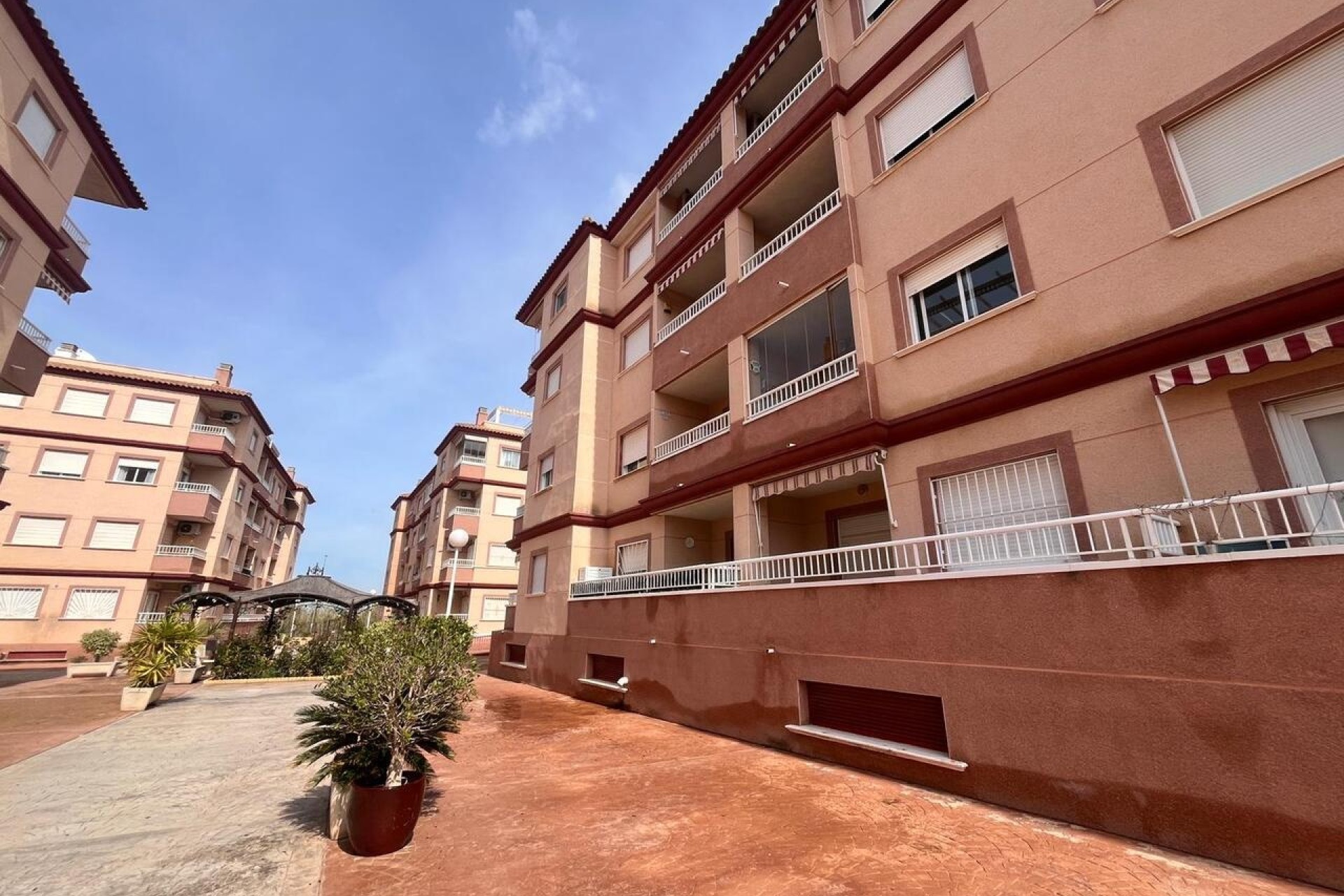 Wiederverkauf - Wohnung / Apartment -
Algorfa