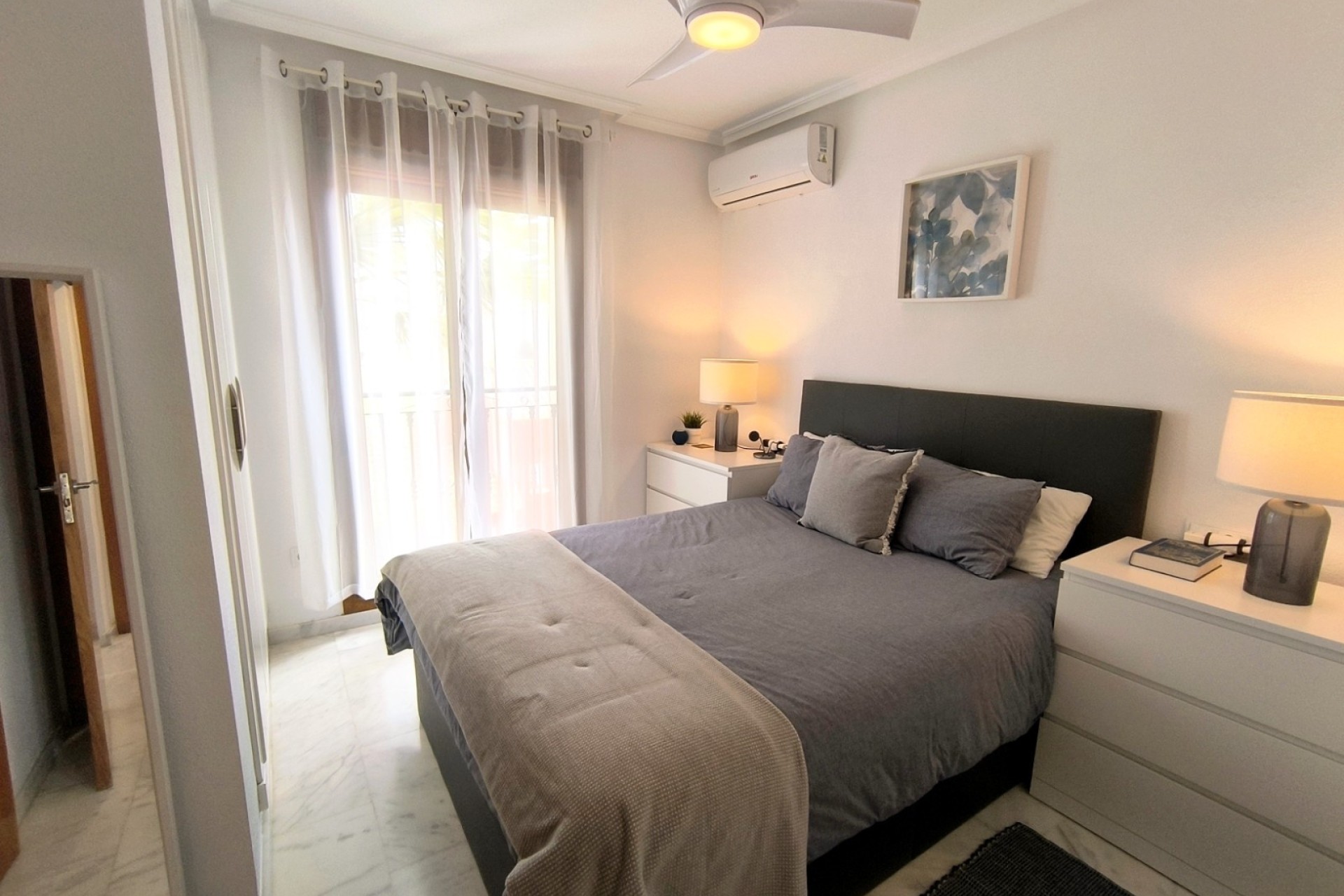 Wiederverkauf - Wohnung / Apartment -
Algorfa
