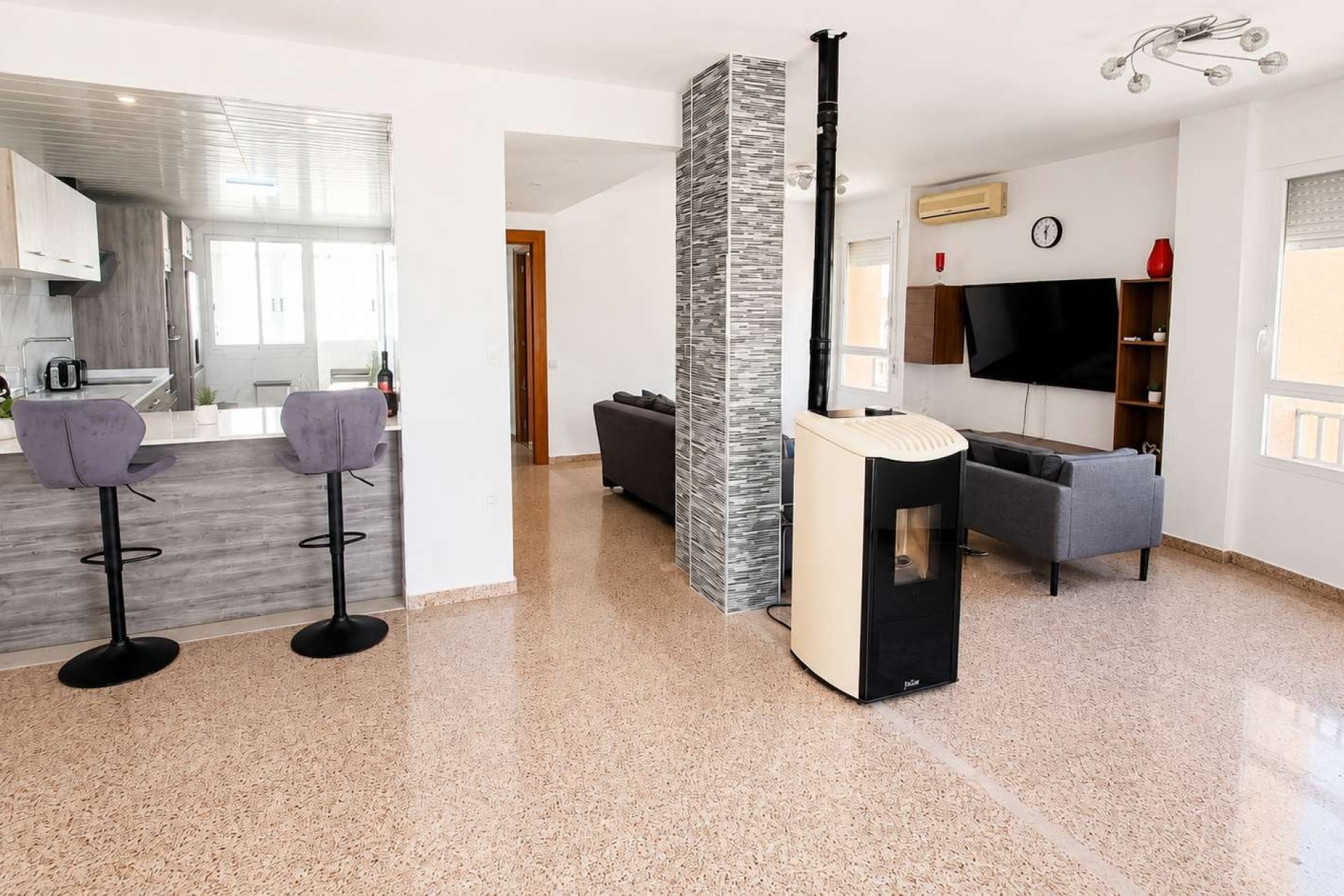 Wiederverkauf - Wohnung / Apartment -
Algorfa