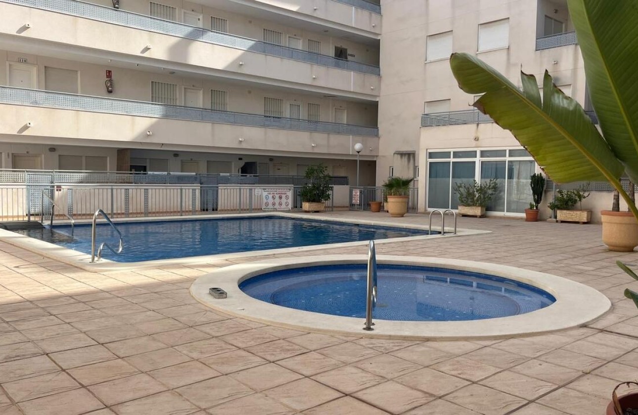 Wiederverkauf - Wohnung / Apartment -
Almoradí