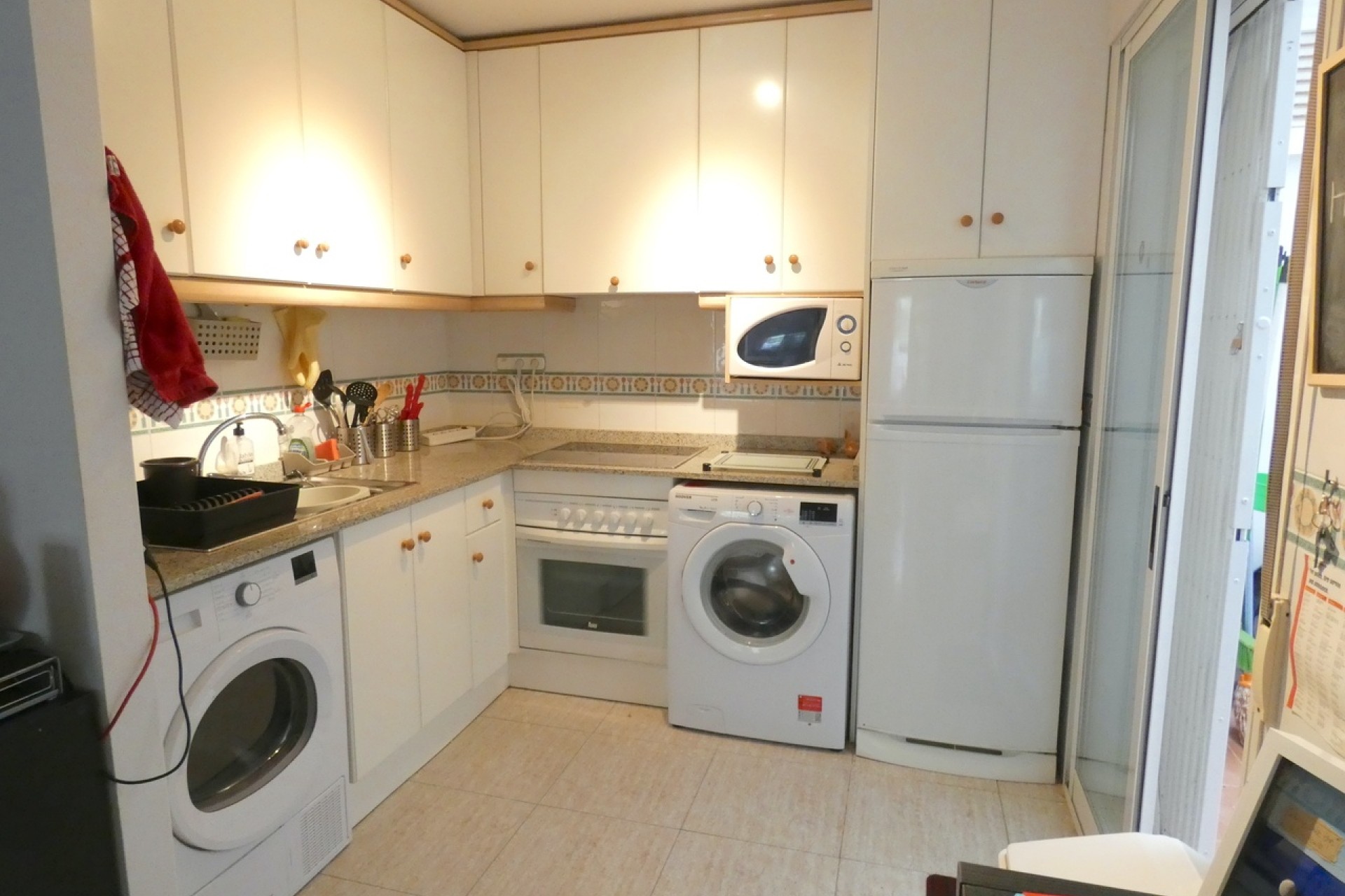 Wiederverkauf - Wohnung / Apartment -
Almoradí