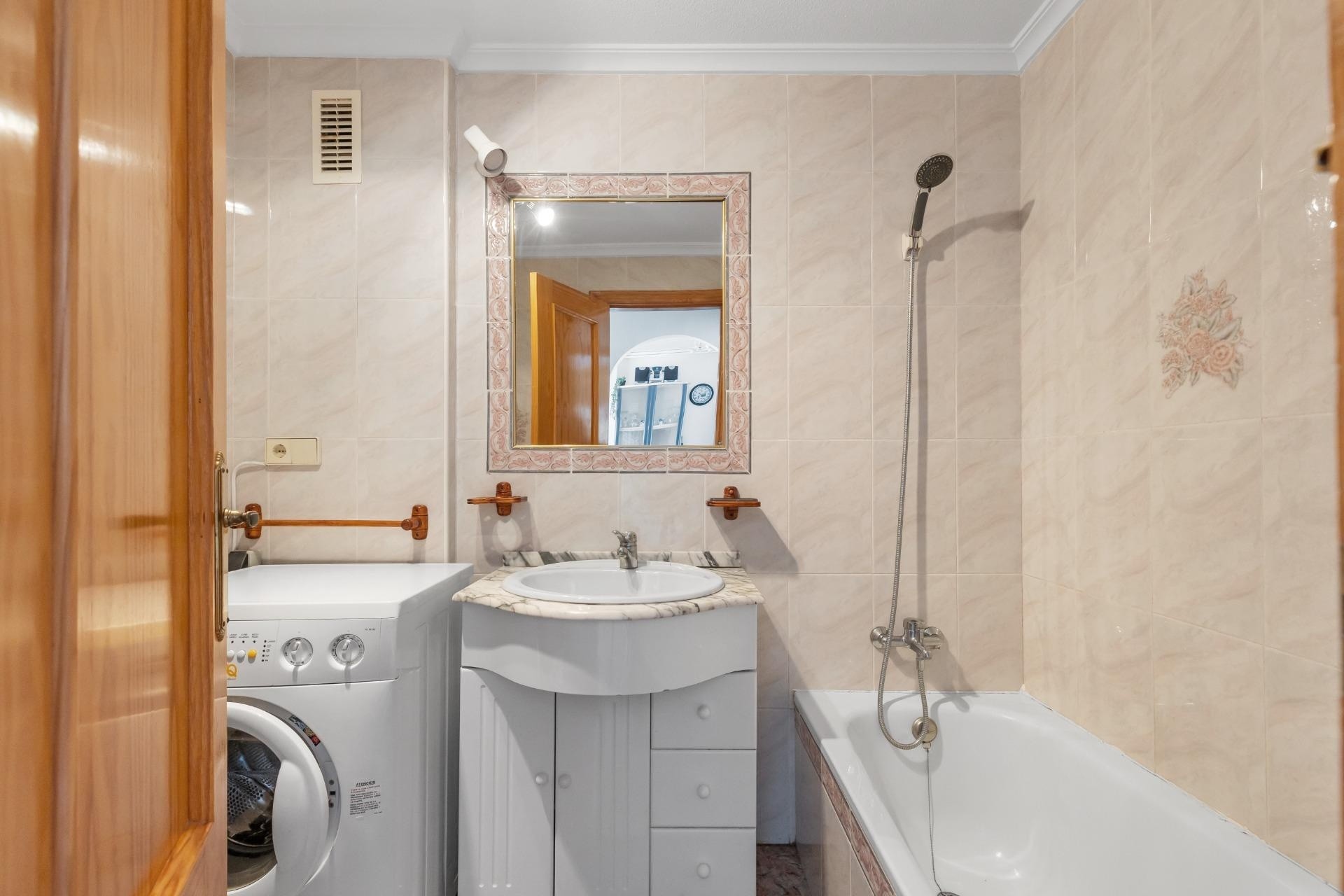 Wiederverkauf - Wohnung / Apartment -
Guardamar del Segura - El moncayo