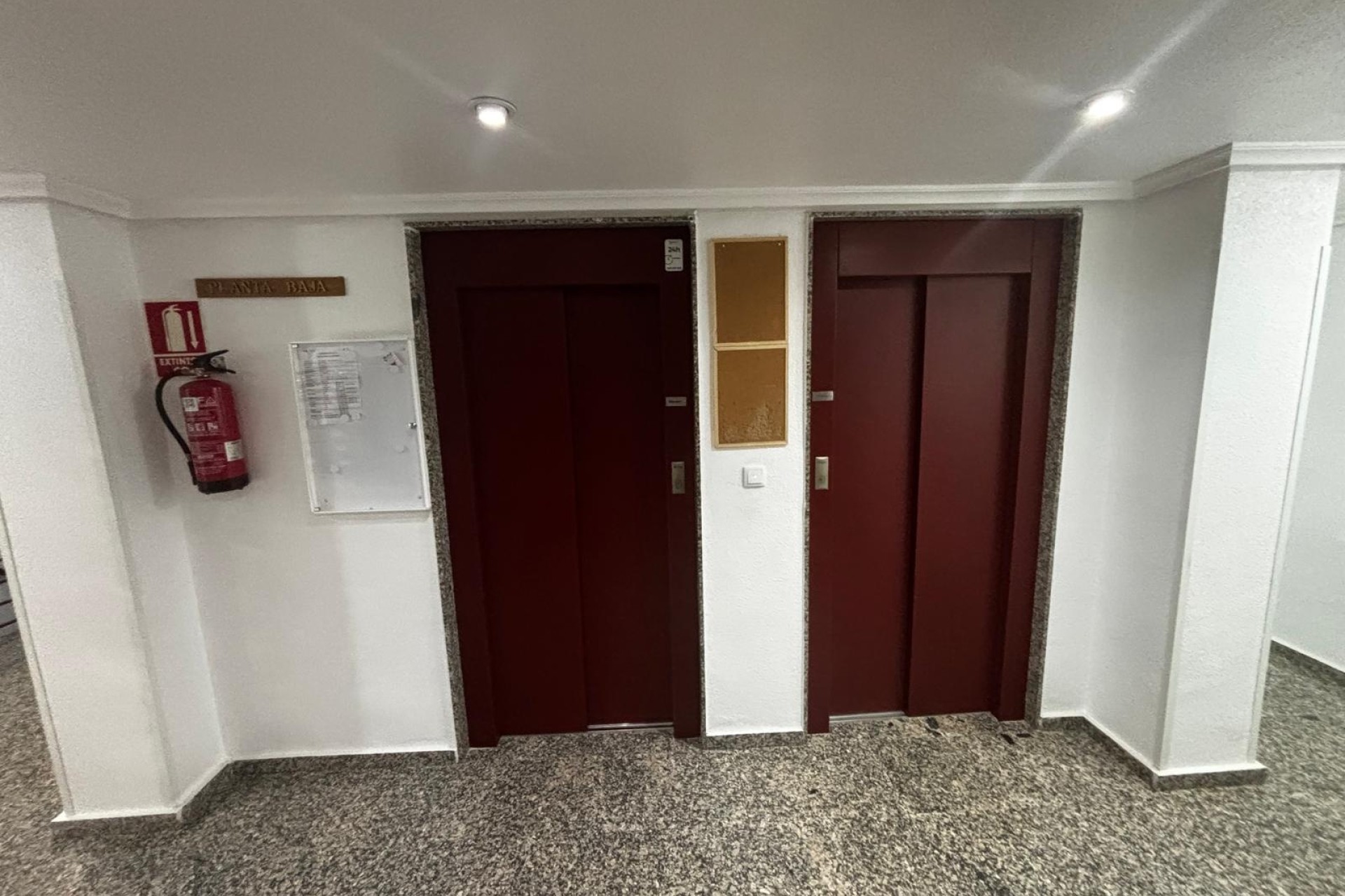 Wiederverkauf - Wohnung / Apartment -
Guardamar del Segura