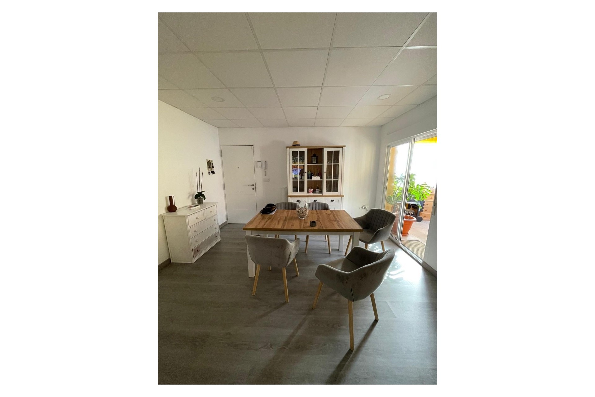 Wiederverkauf - Wohnung / Apartment -
Guardamar del Segura