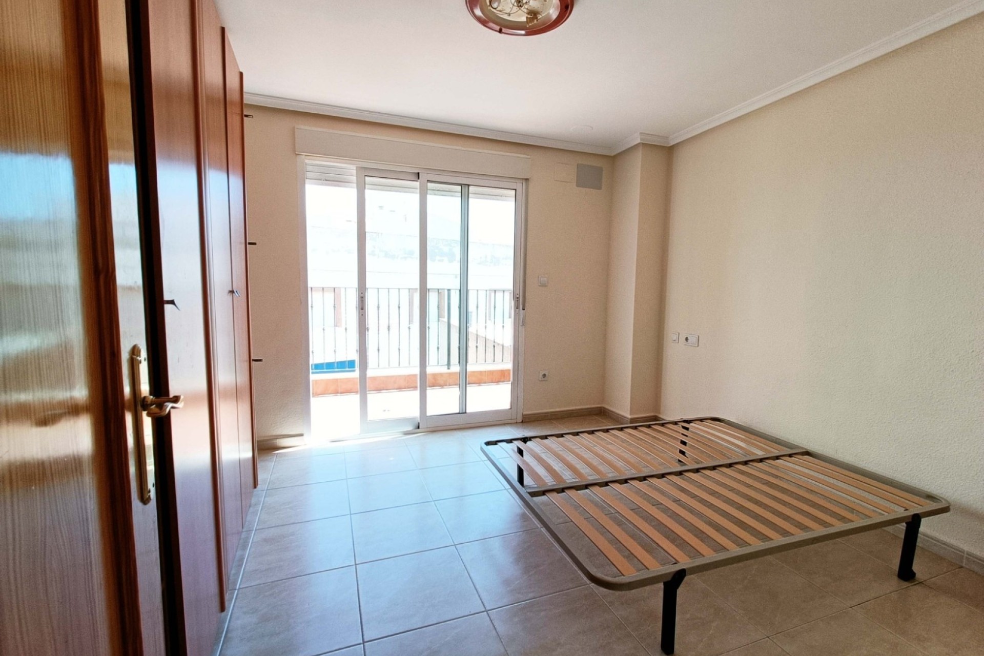 Wiederverkauf - Wohnung / Apartment -
Hondón de los Fráiles