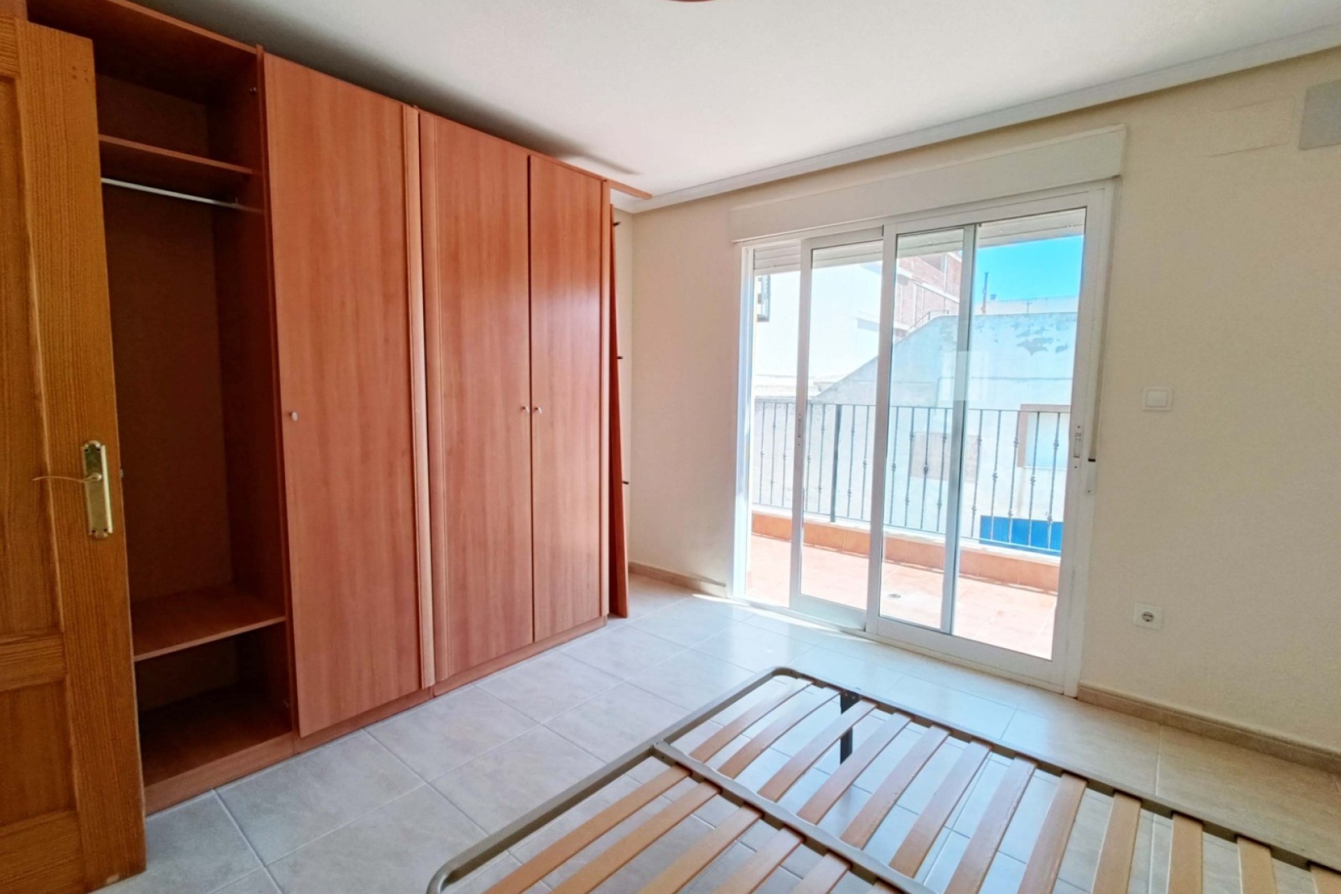 Wiederverkauf - Wohnung / Apartment -
Hondón de los Fráiles