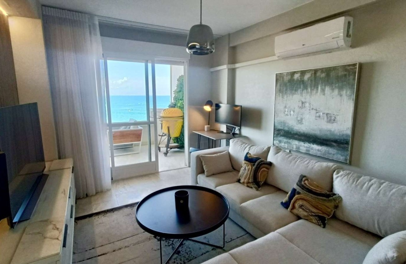 Wiederverkauf - Wohnung / Apartment -
La Mata