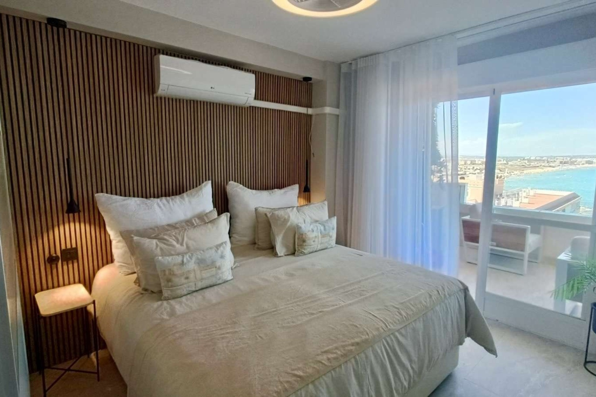 Wiederverkauf - Wohnung / Apartment -
La Mata
