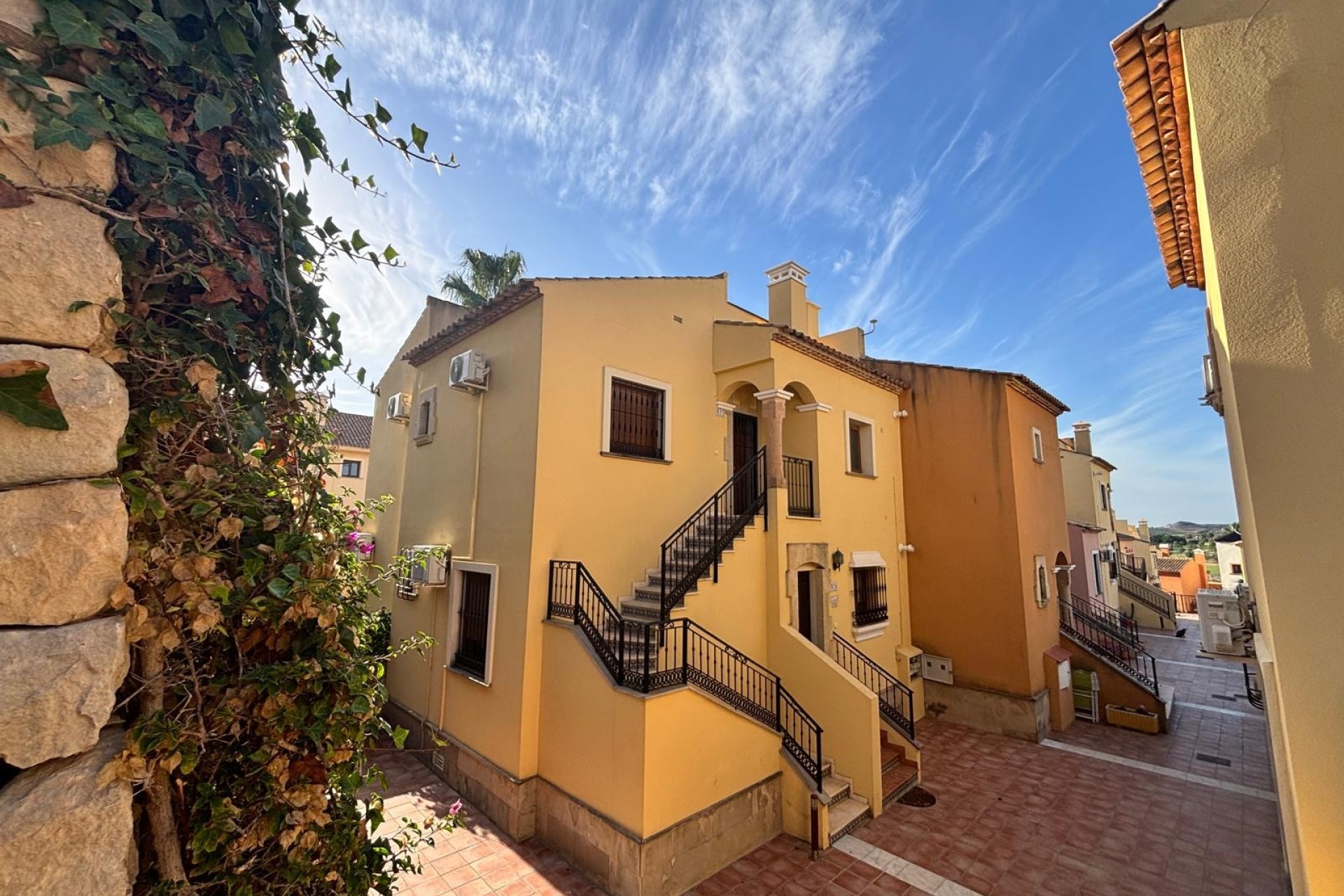 Wiederverkauf - Wohnung / Apartment -
La Rellana