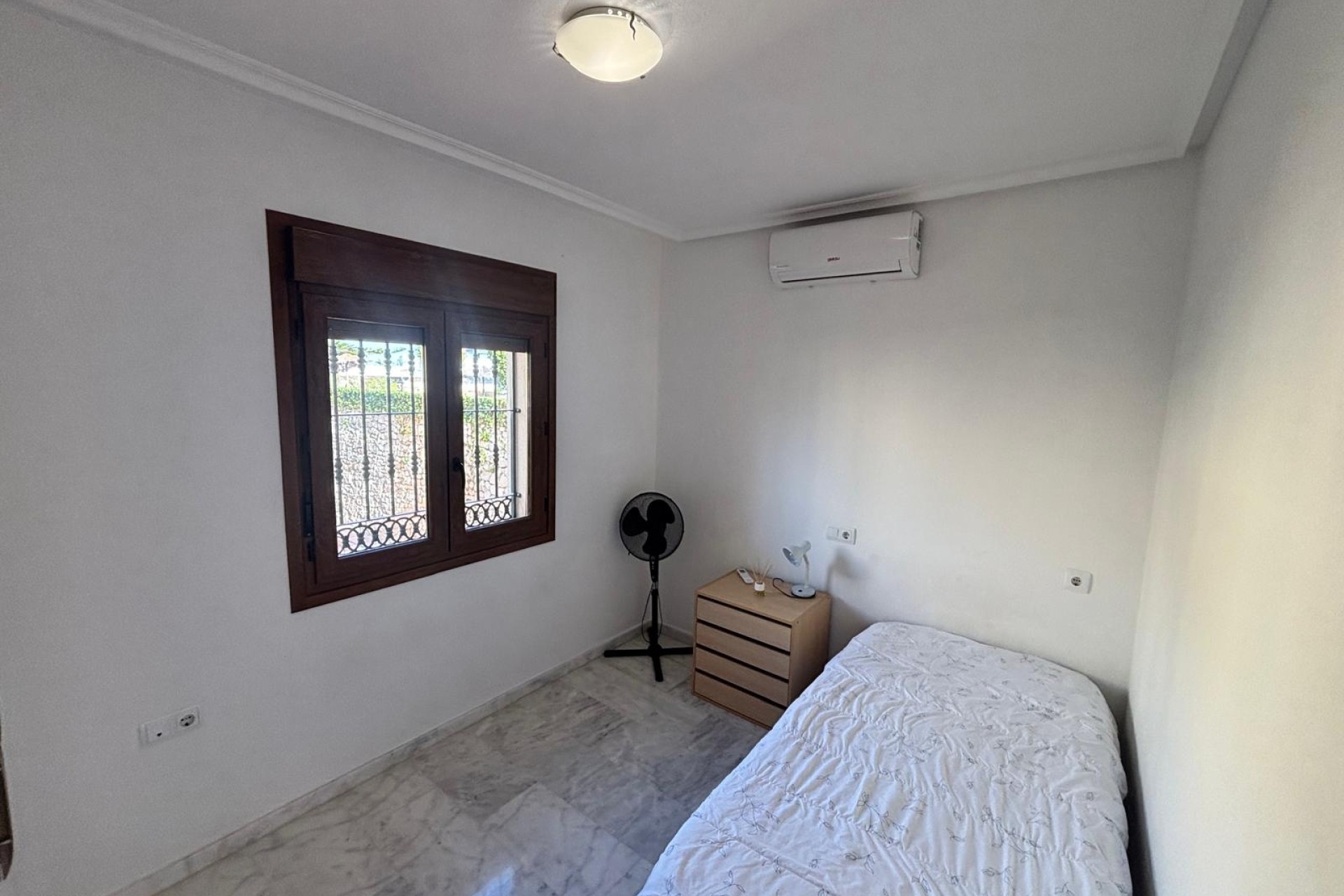 Wiederverkauf - Wohnung / Apartment -
La Rellana