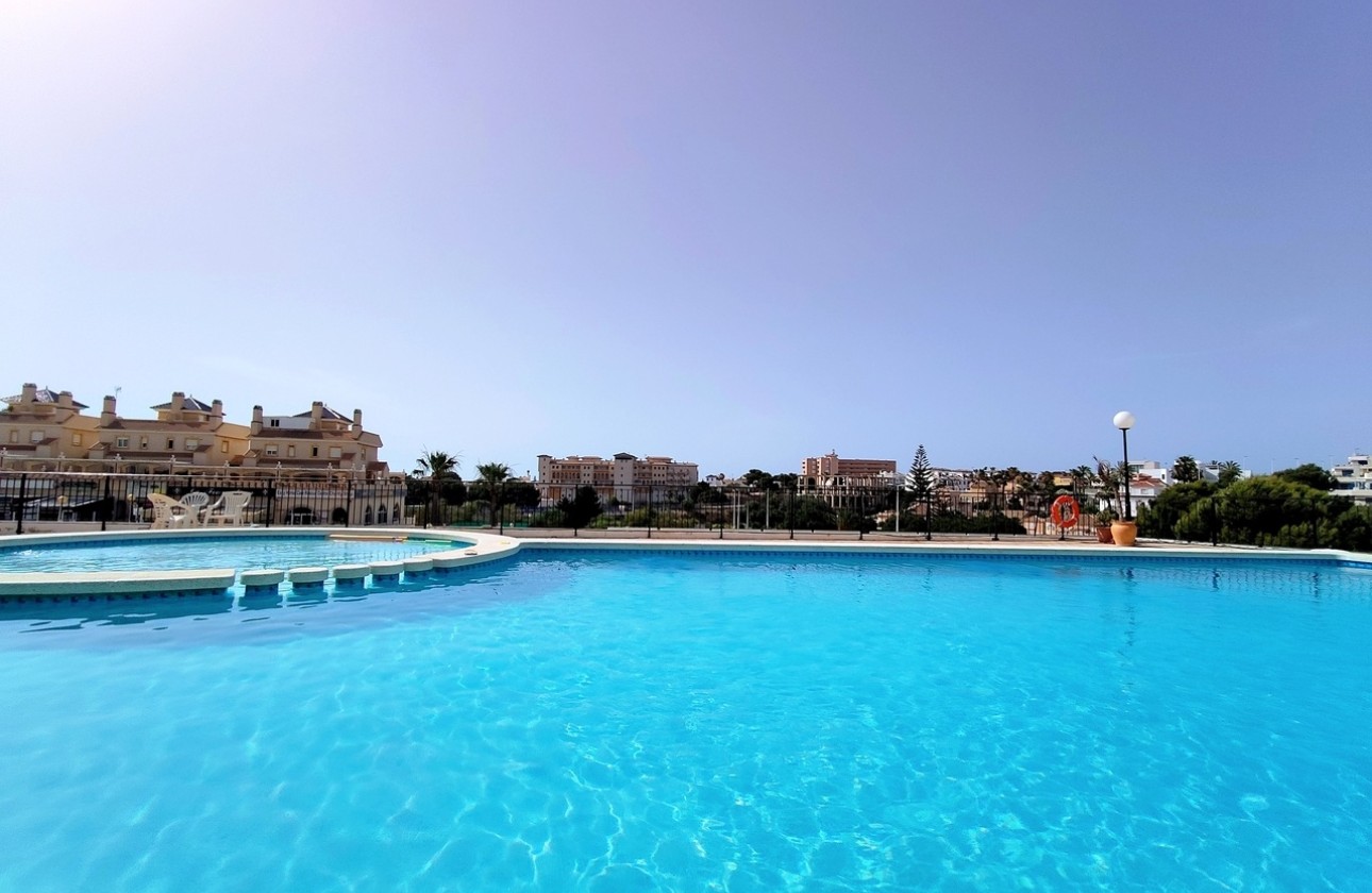 Wiederverkauf - Wohnung / Apartment -
La Zenia