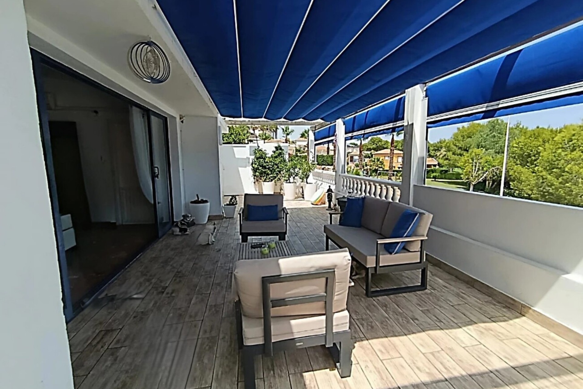 Wiederverkauf - Wohnung / Apartment -
Las Ramblas Golf - Inland
