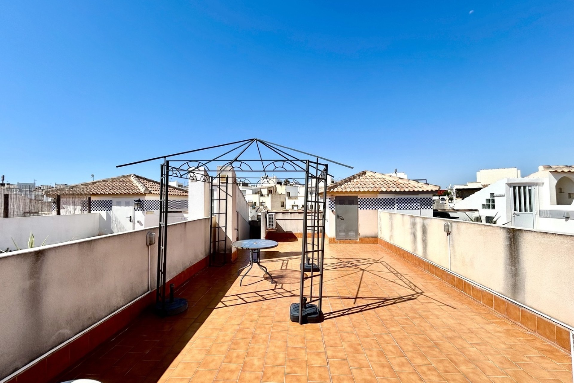 Wiederverkauf - Wohnung / Apartment -
Los Altos