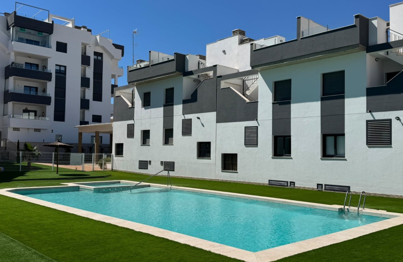 Wiederverkauf - Wohnung / Apartment -
Los Altos
