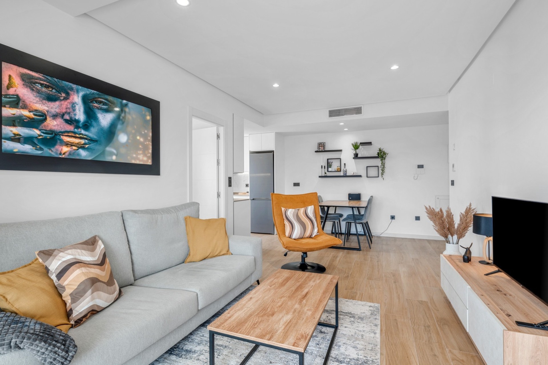 Wiederverkauf - Wohnung / Apartment -
Los Altos