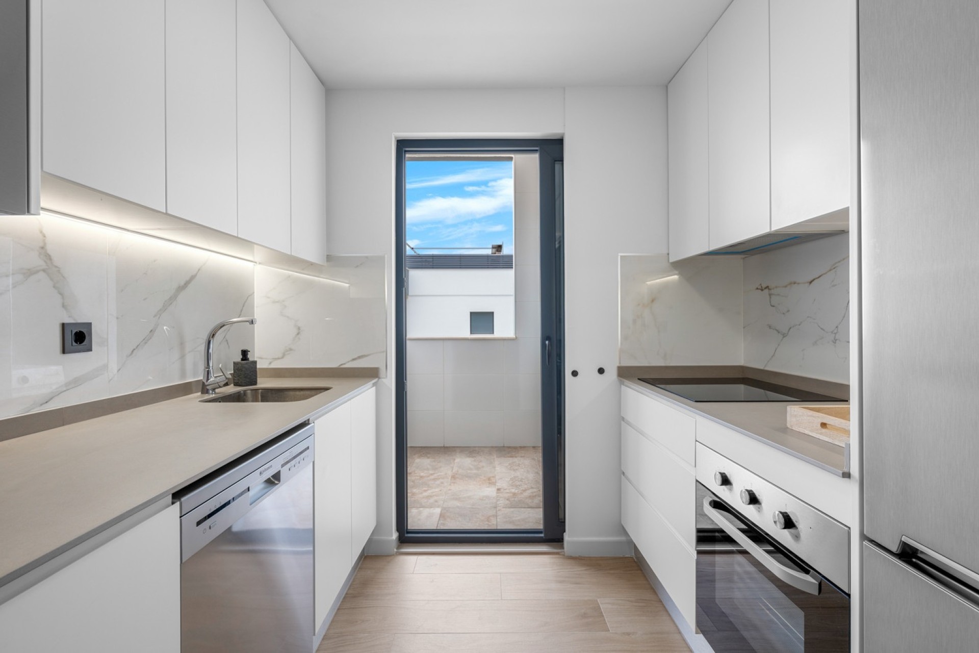 Wiederverkauf - Wohnung / Apartment -
Los Altos