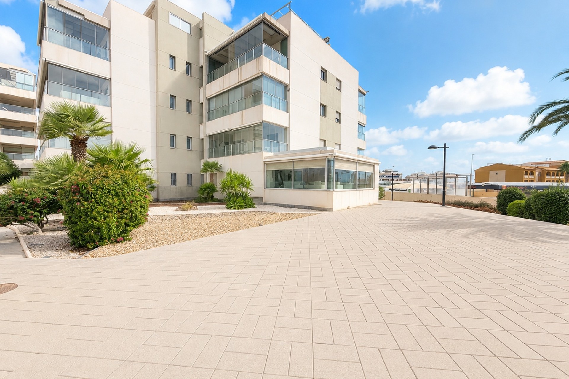 Wiederverkauf - Wohnung / Apartment -
Los Dolses