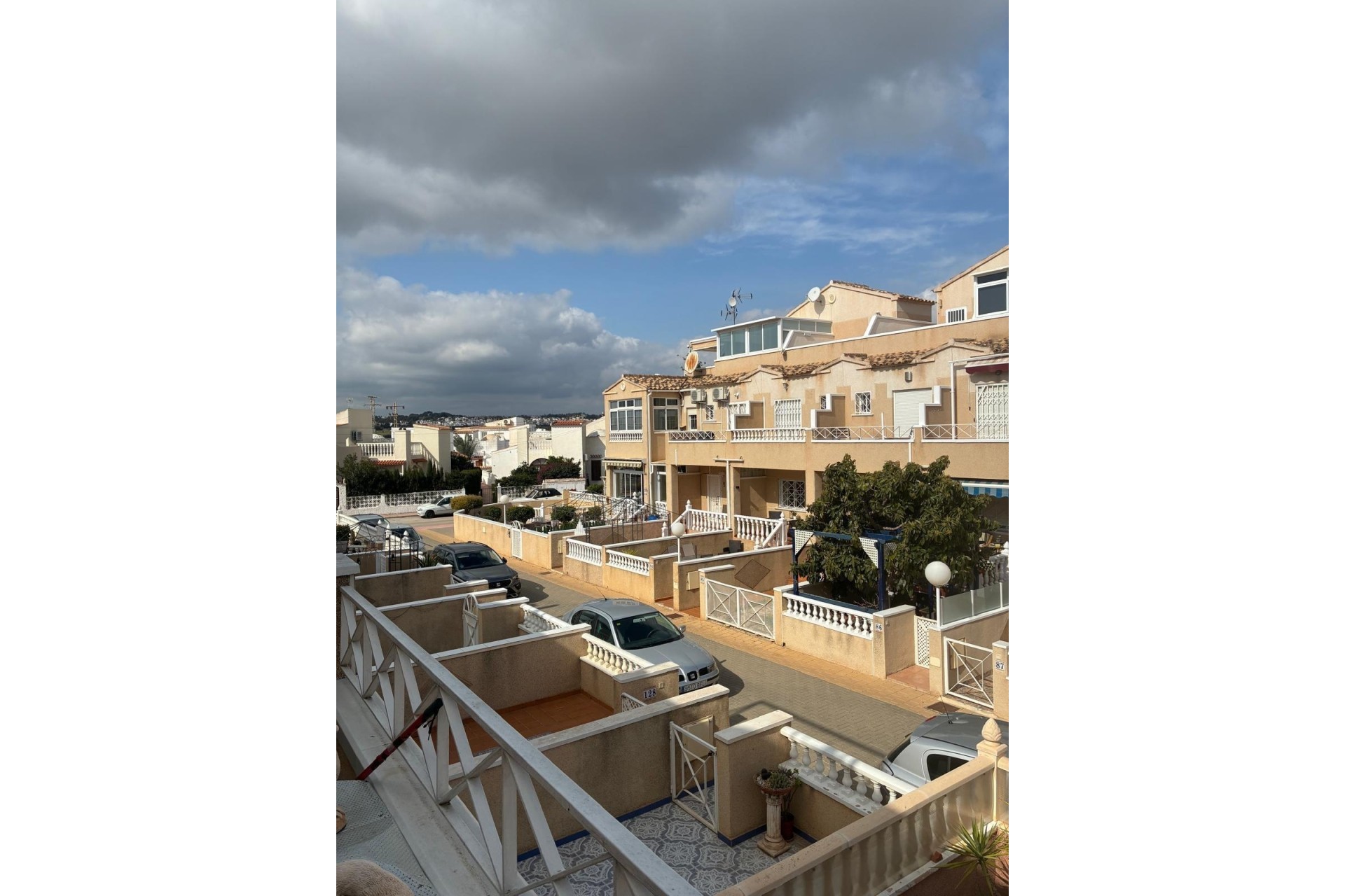 Wiederverkauf - Wohnung / Apartment -
Orihuela Costa - Los Almendros-la Florida