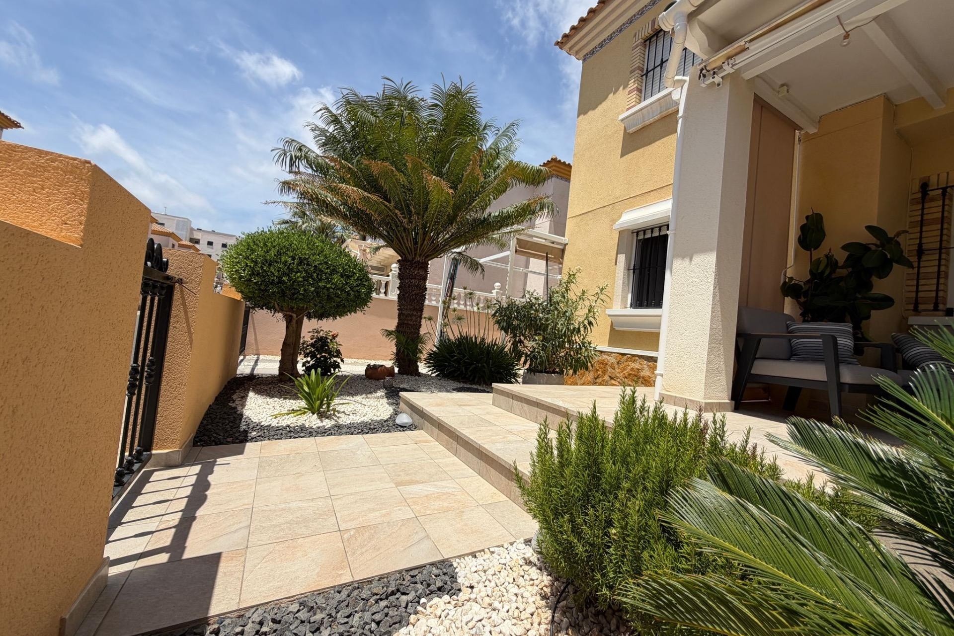 Wiederverkauf - Wohnung / Apartment -
Orihuela Costa - Los Dolses