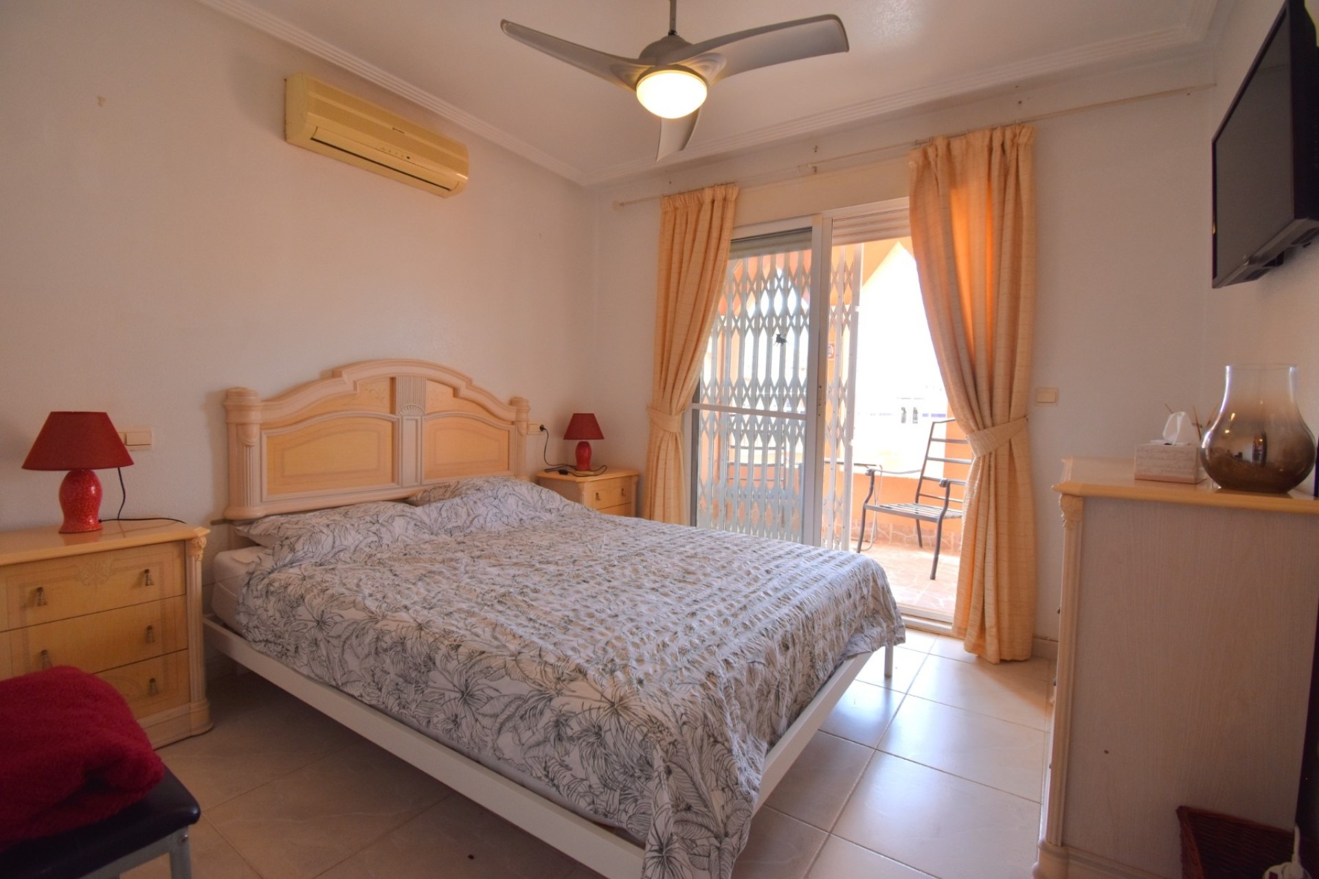 Wiederverkauf - Wohnung / Apartment -
Orihuela Costa - Playa Flamenca