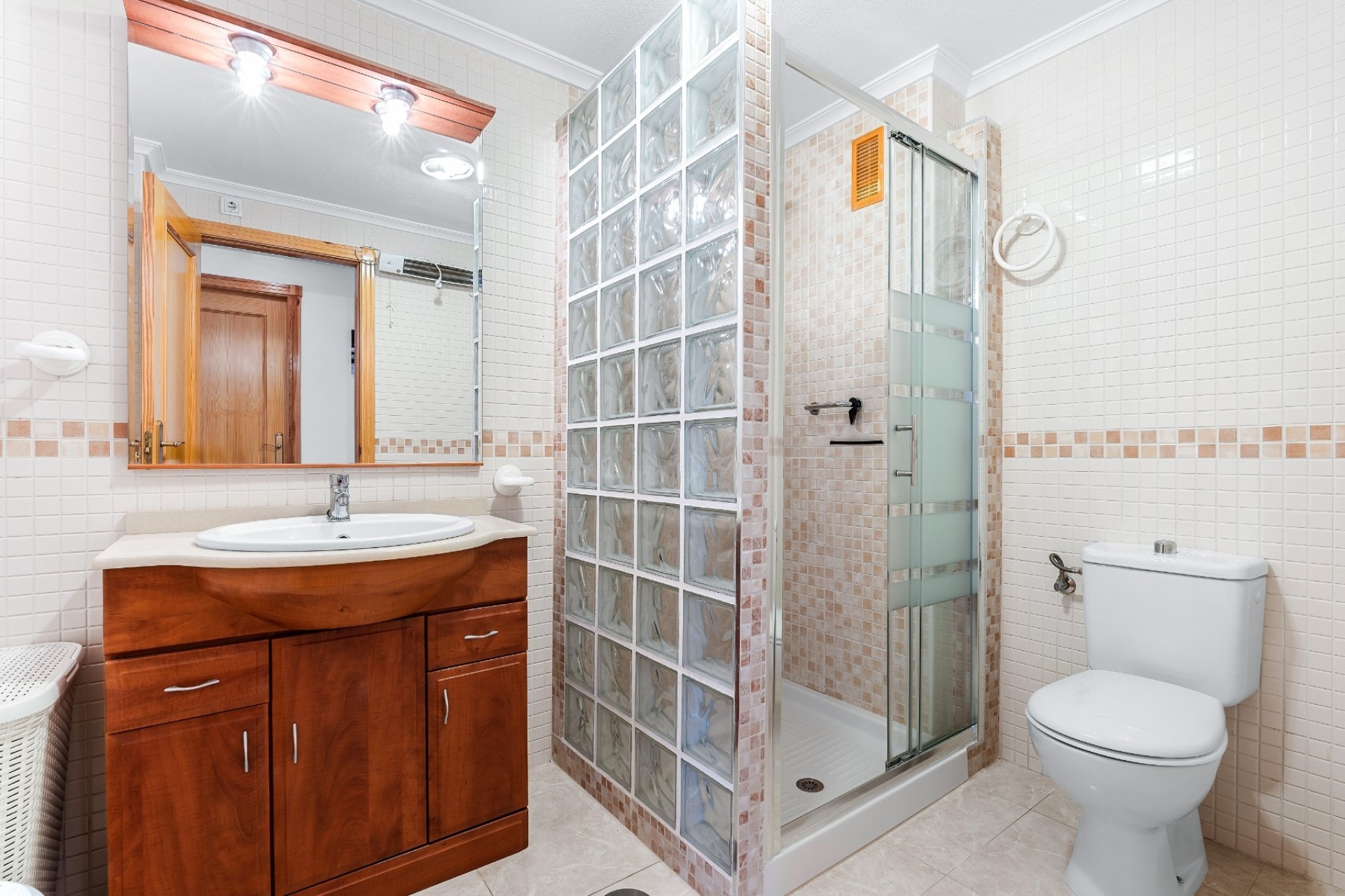 Wiederverkauf - Wohnung / Apartment -
Orihuela Costa - Playa Flamenca