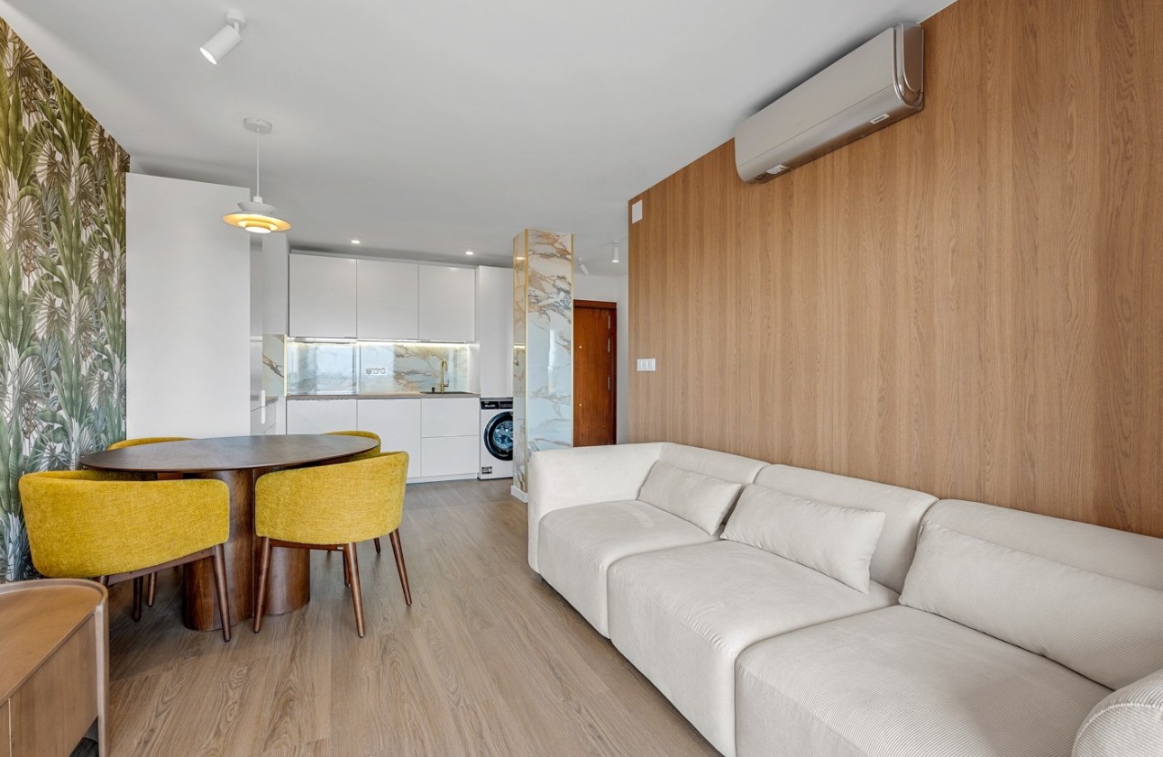 Wiederverkauf - Wohnung / Apartment -
Orihuela Costa - Punta Prima