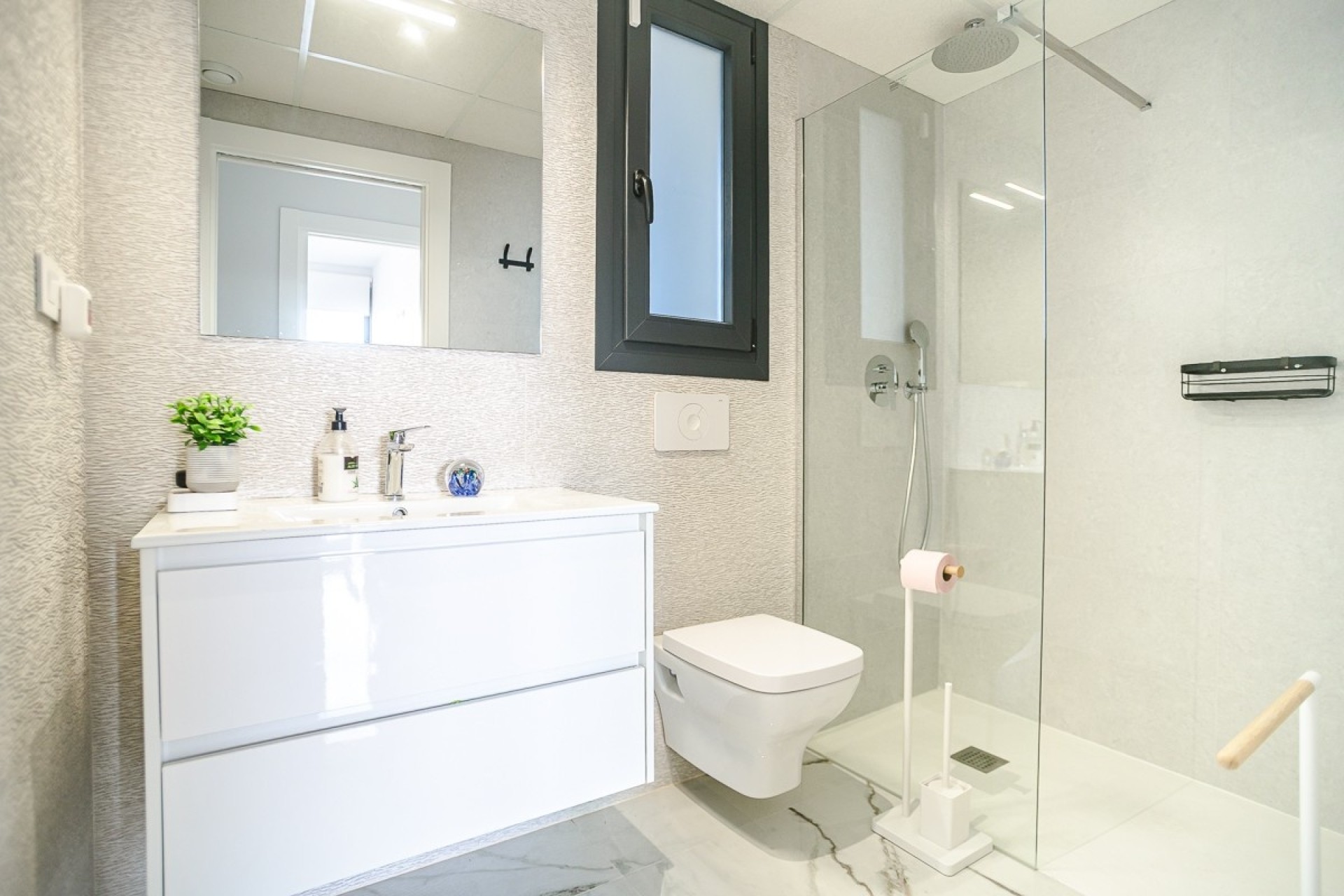 Wiederverkauf - Wohnung / Apartment -
Orihuela Costa