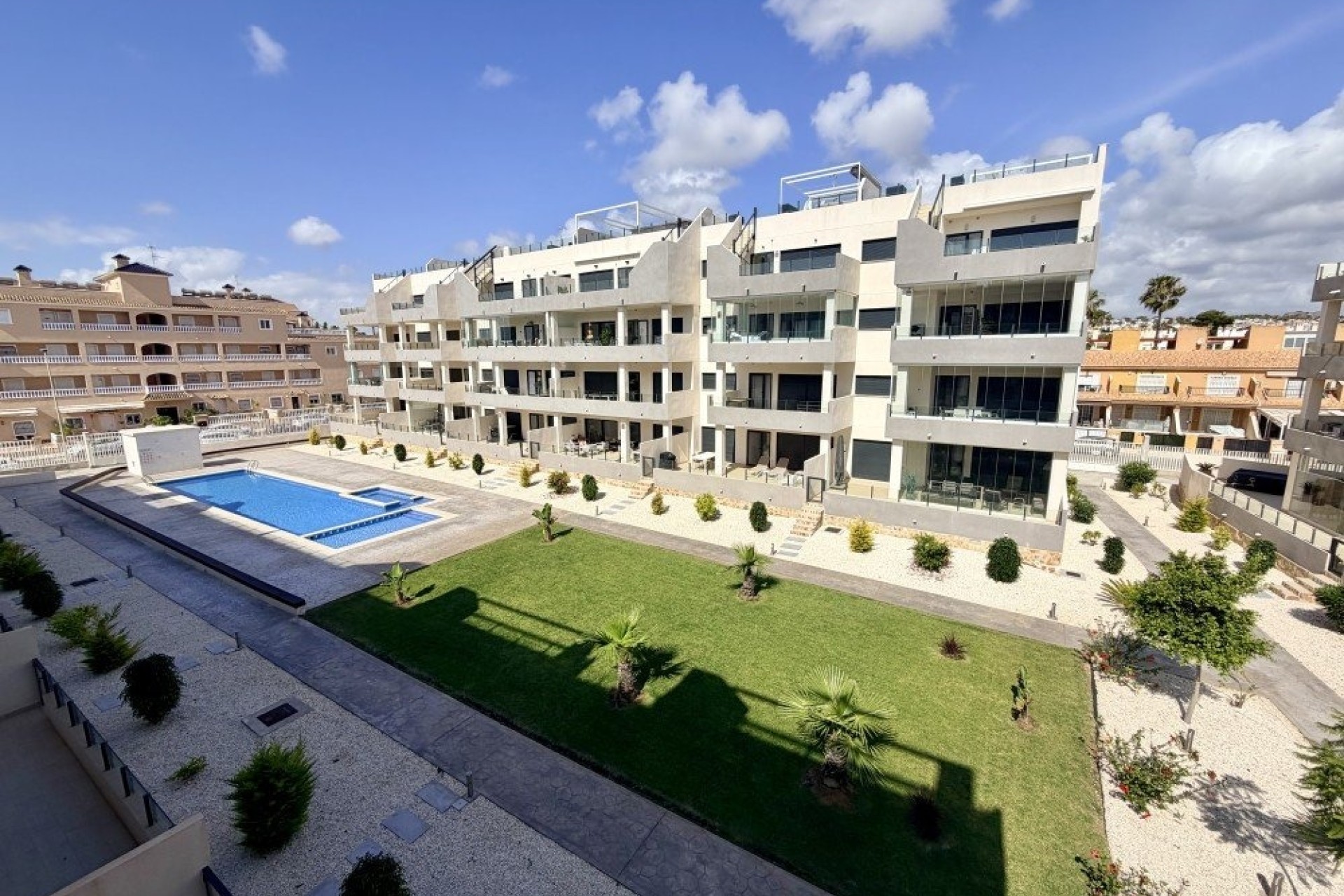 Wiederverkauf - Wohnung / Apartment -
Orihuela Costa