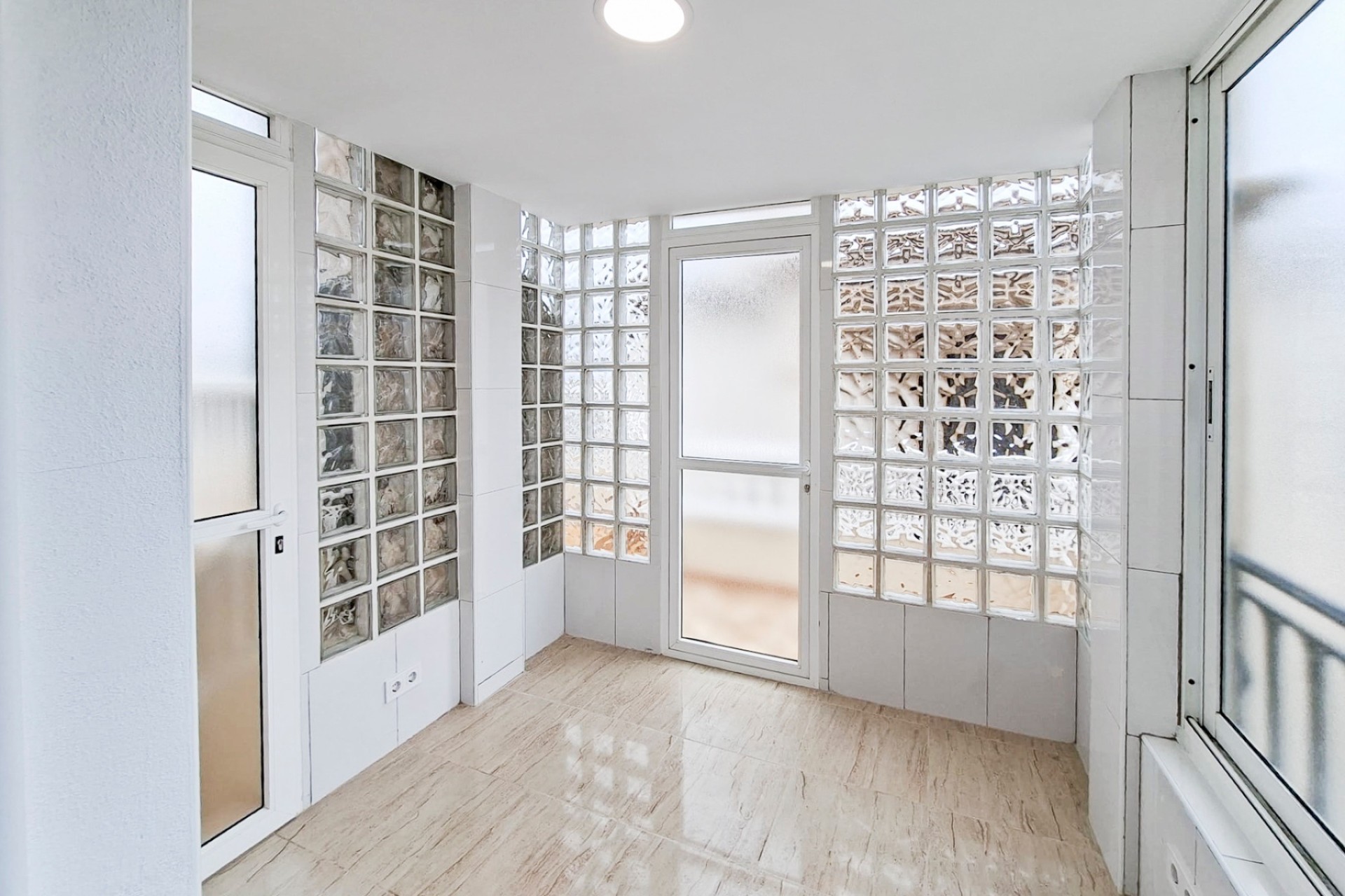 Wiederverkauf - Wohnung / Apartment -
Orihuela Costa