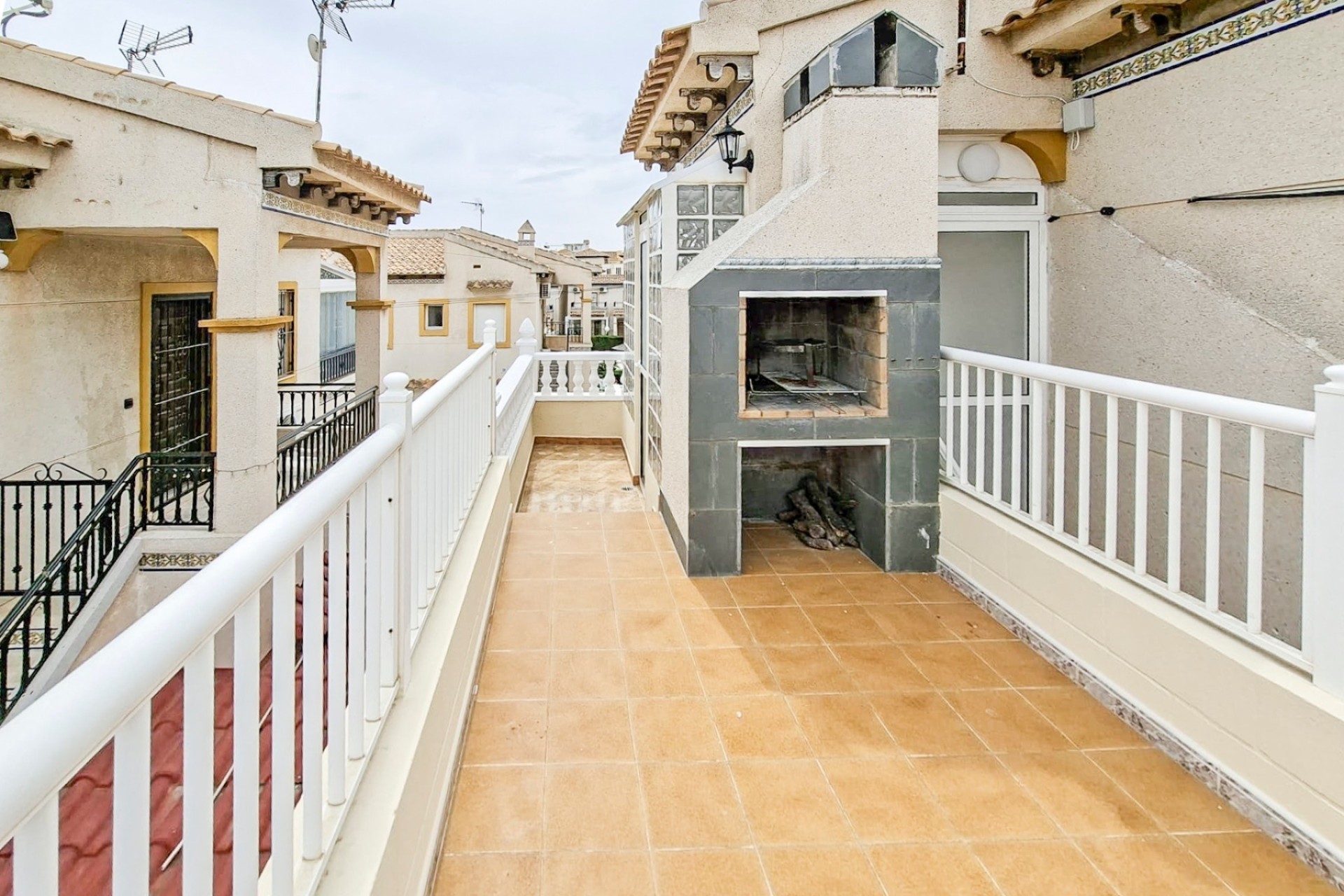 Wiederverkauf - Wohnung / Apartment -
Orihuela Costa