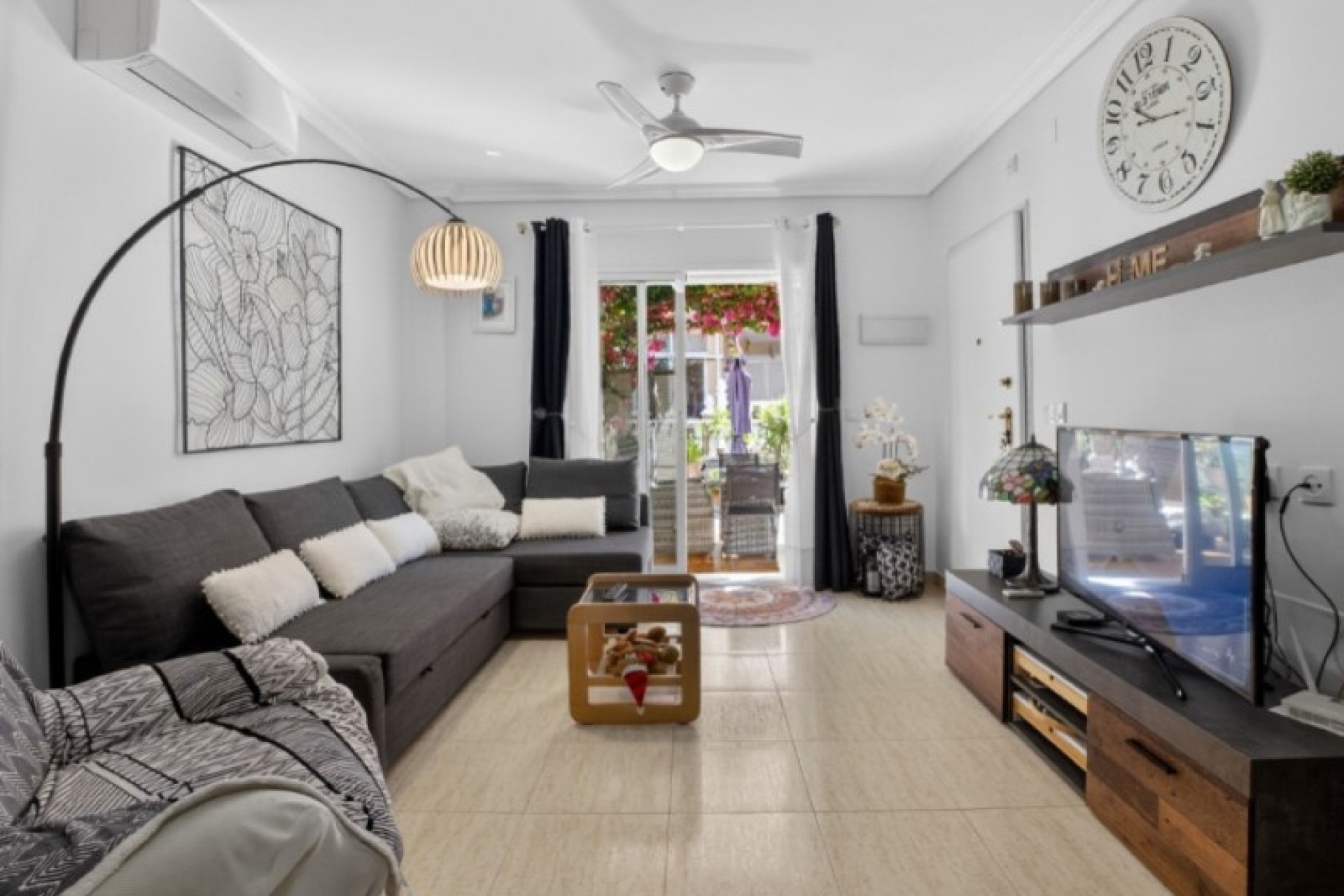 Wiederverkauf - Wohnung / Apartment -
Orihuela - Inland