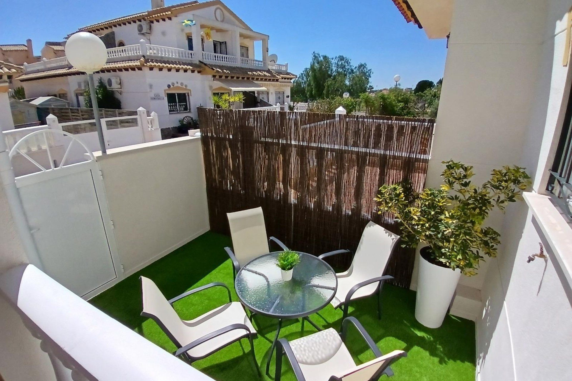Wiederverkauf - Wohnung / Apartment -
Orihuela - Urbanización Perla del Mar