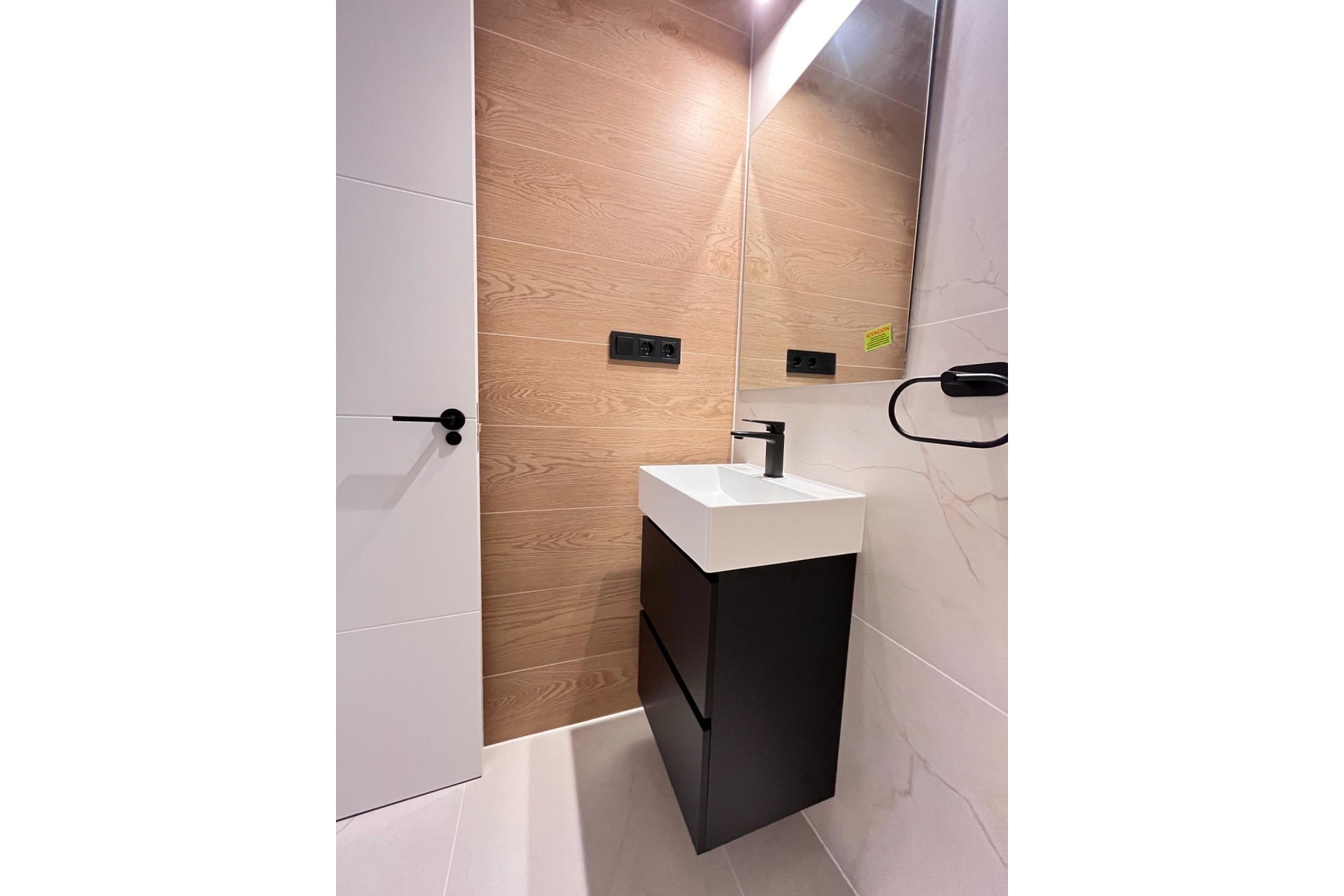 Wiederverkauf - Wohnung / Apartment -
Orihuela - Urbanización Perla del Mar