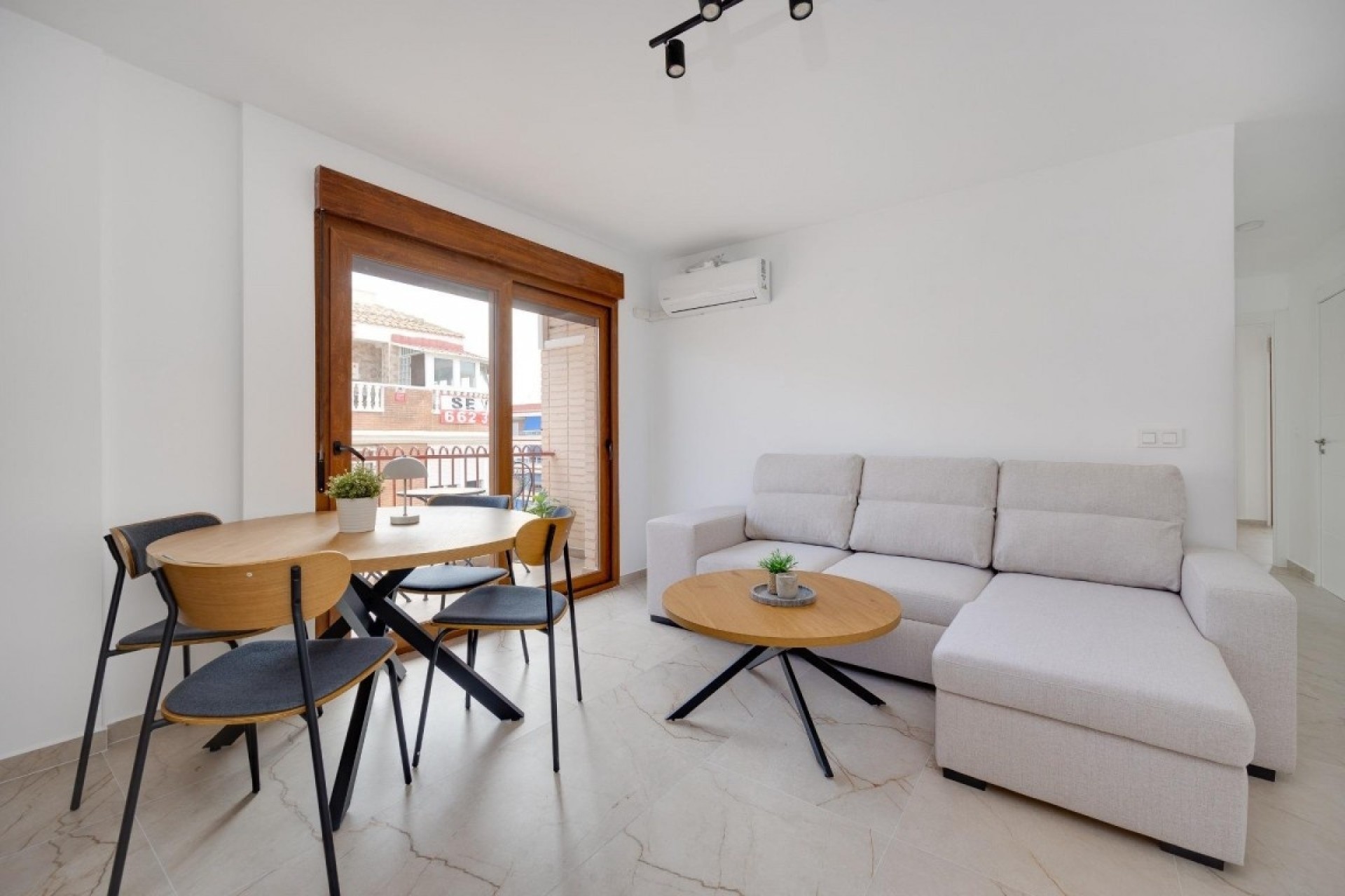 Wiederverkauf - Wohnung / Apartment -
Playa del Acequion